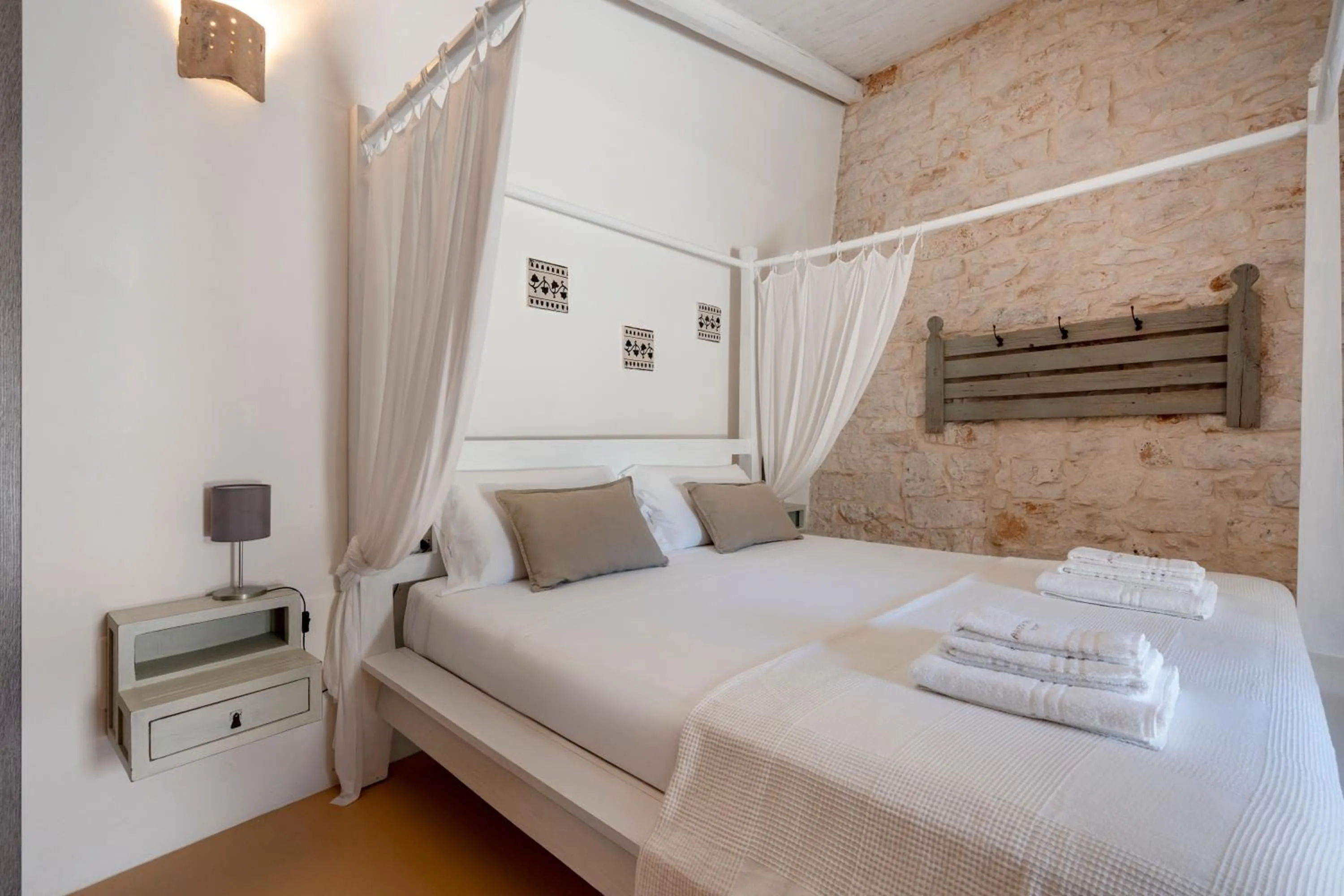 Bed in Augusta Trulli Resort B&B