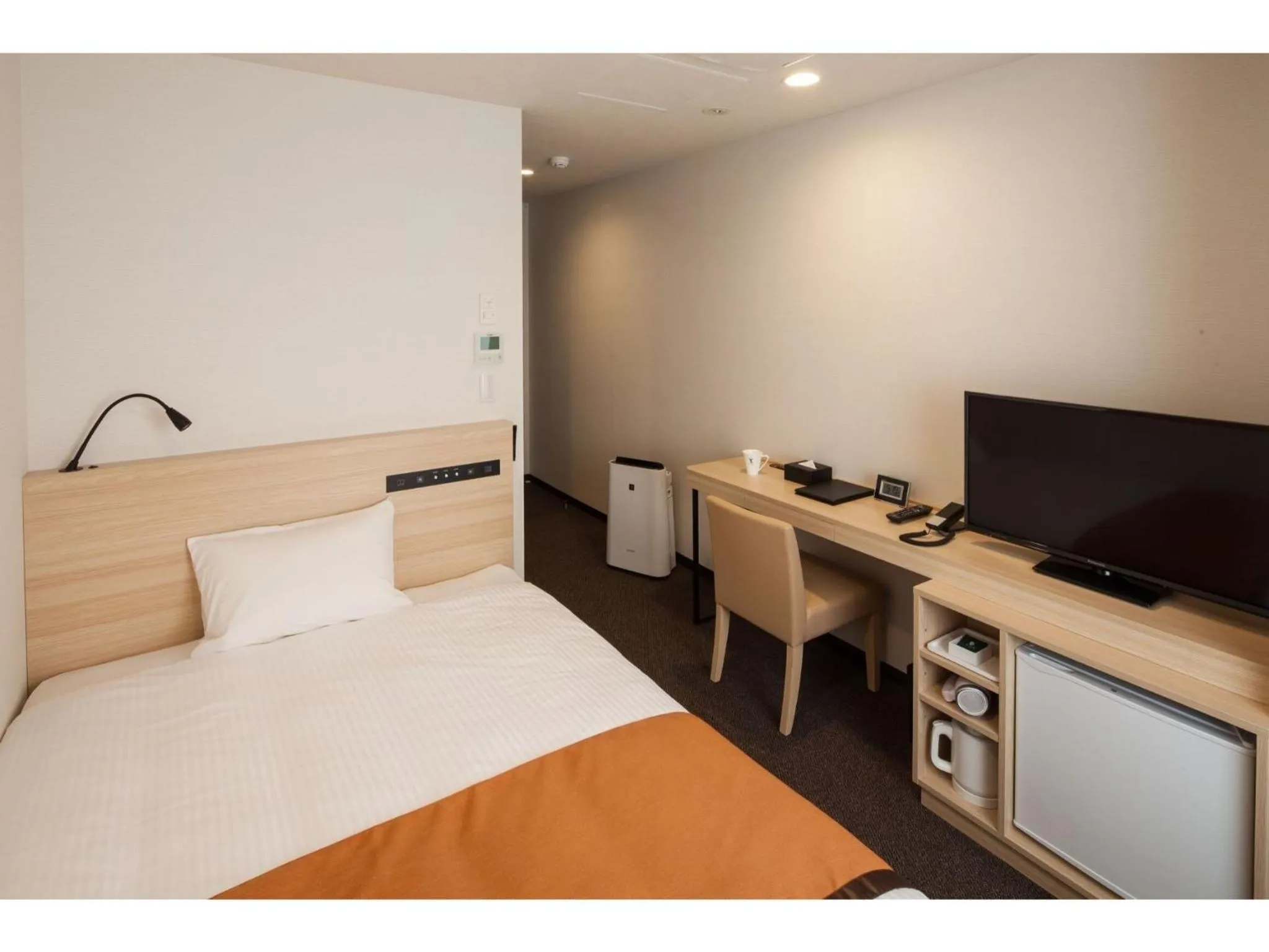 Bed in Y's Hotel Asahikawa Ekimae - Vacation STAY 65443v
