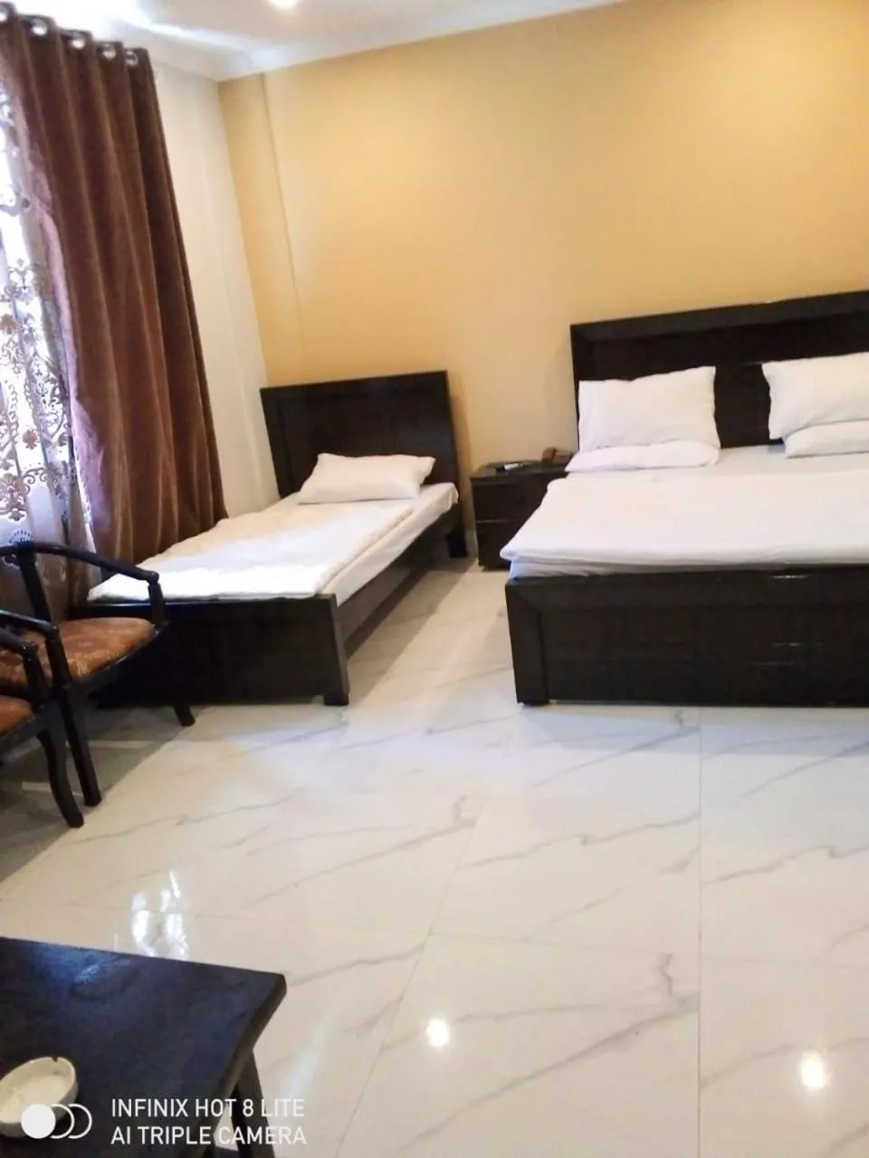 Bed in Hotel La Orilla Muzaffarabad