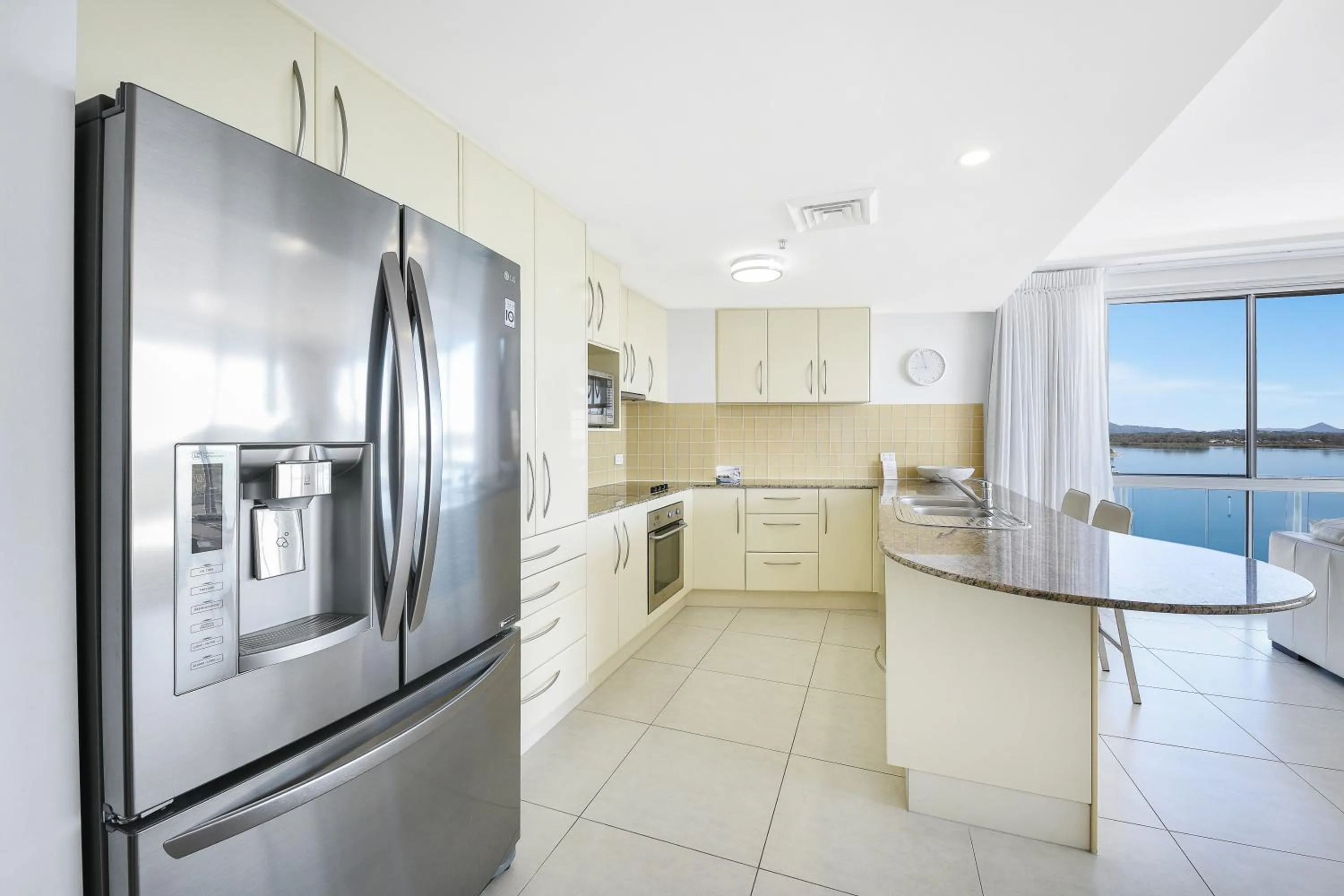 Kitchen or kitchenette in The Duporth Riverside