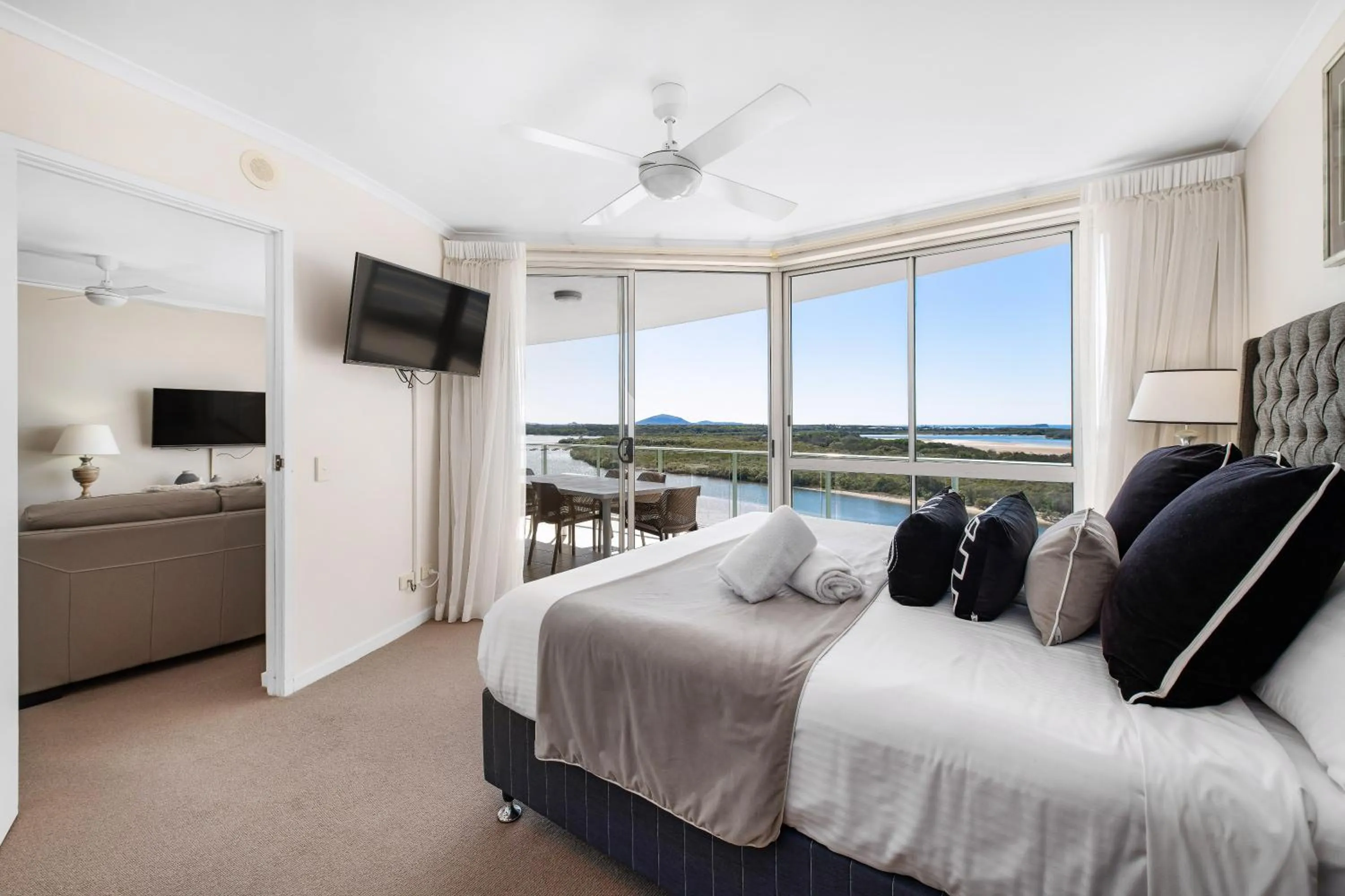 Bedroom, Bed in The Duporth Riverside