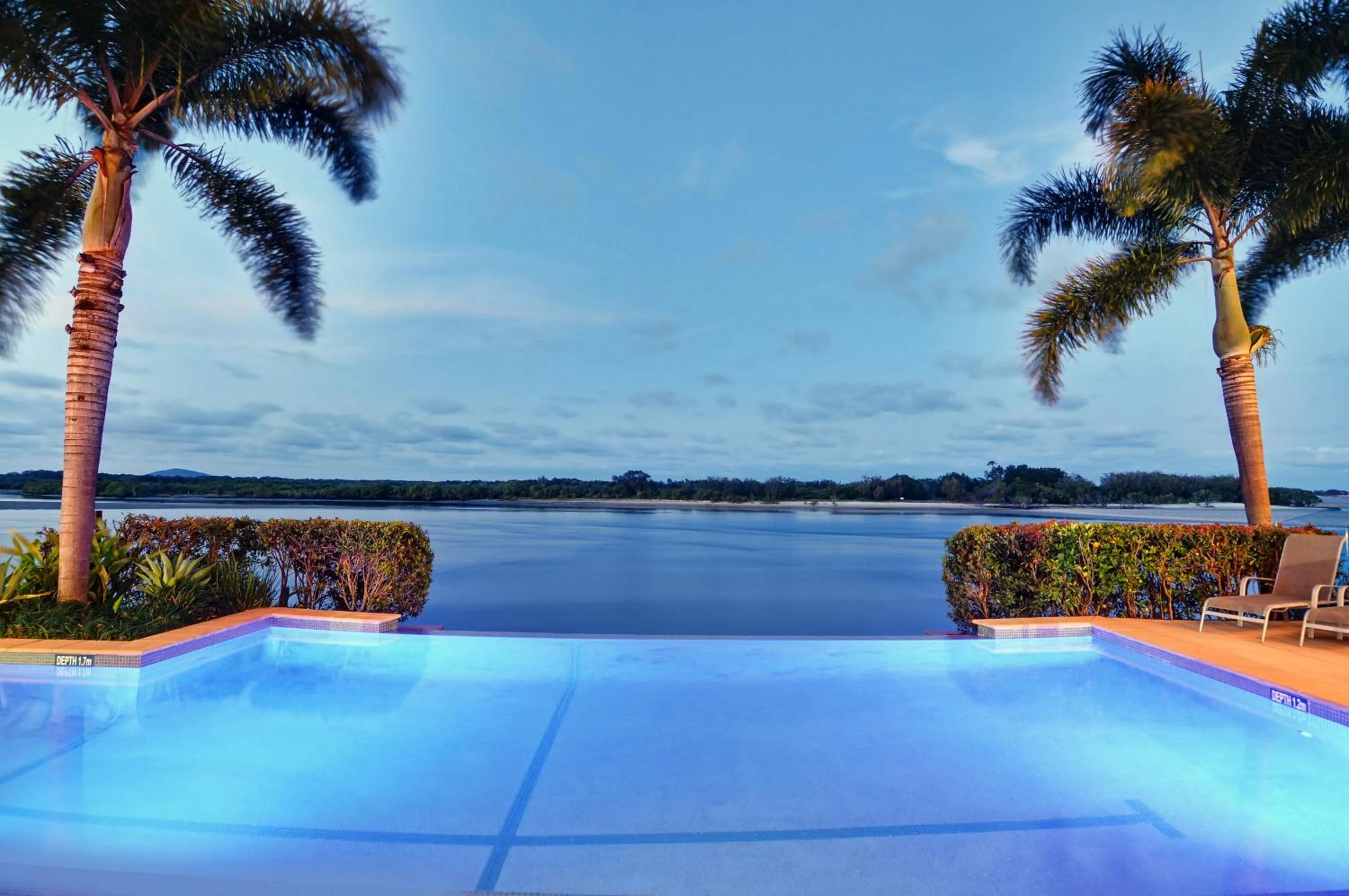 Swimming pool in The Duporth Riverside