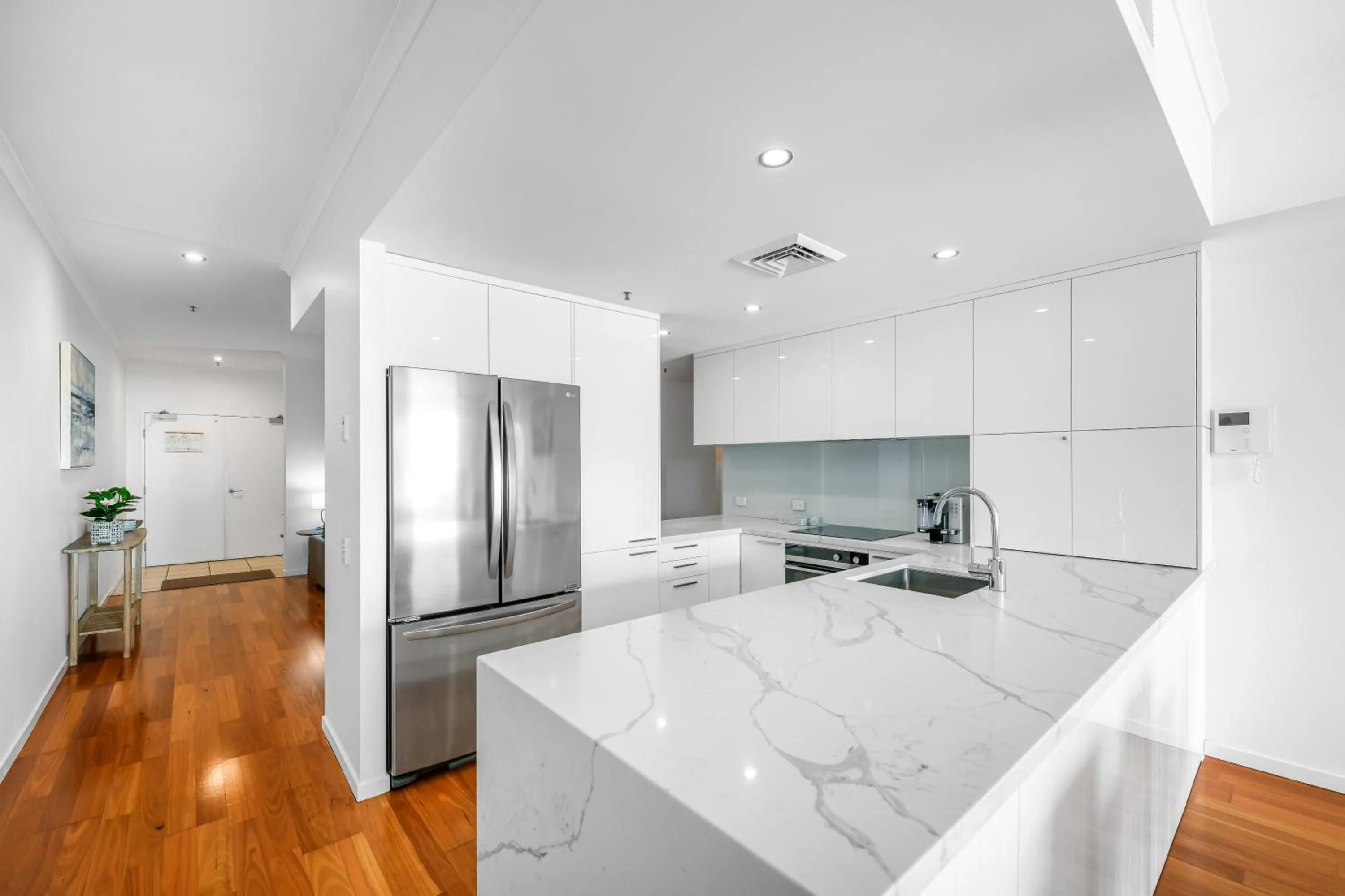 Kitchen or kitchenette in The Duporth Riverside