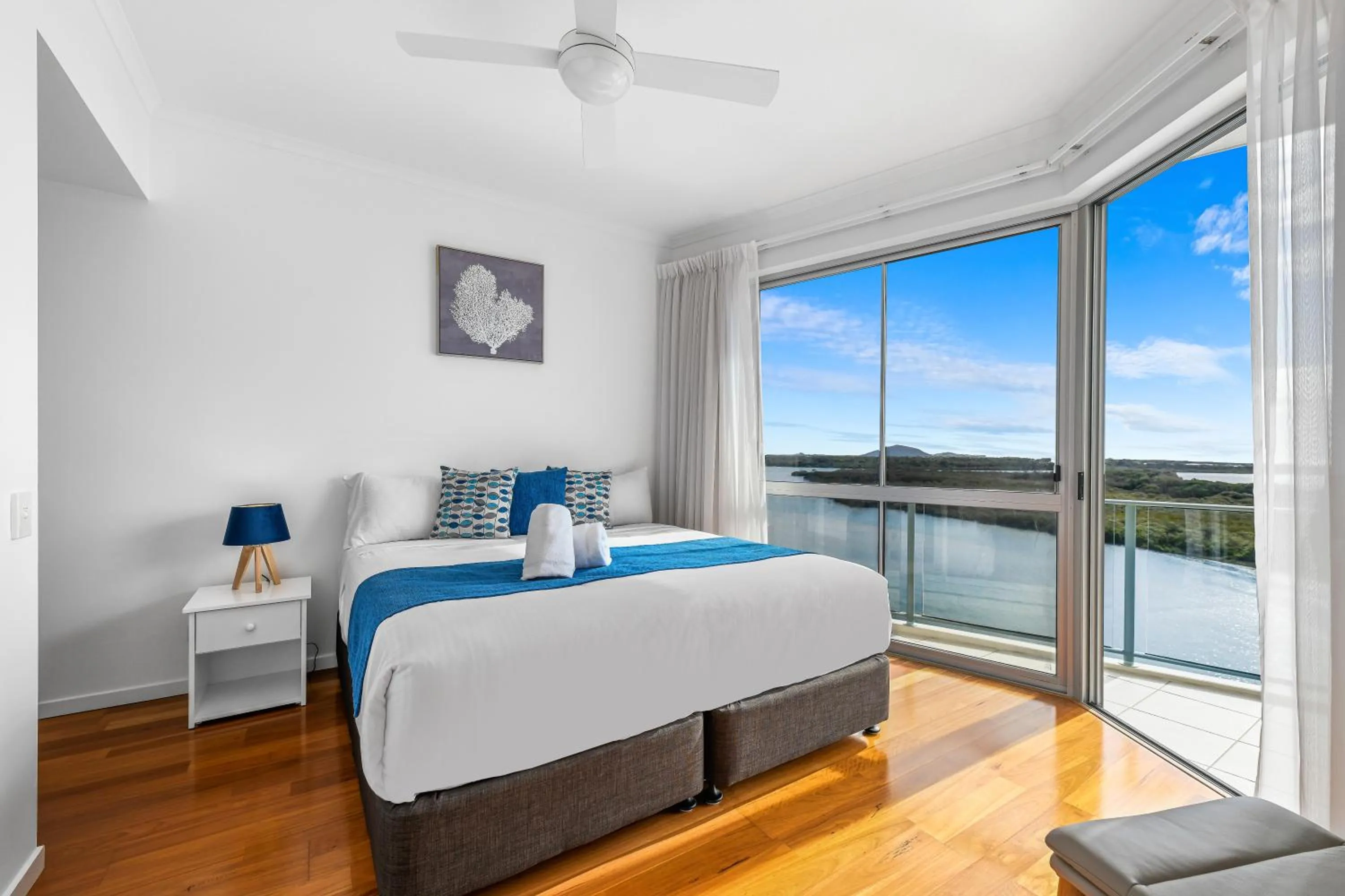 Bedroom, Bed in The Duporth Riverside