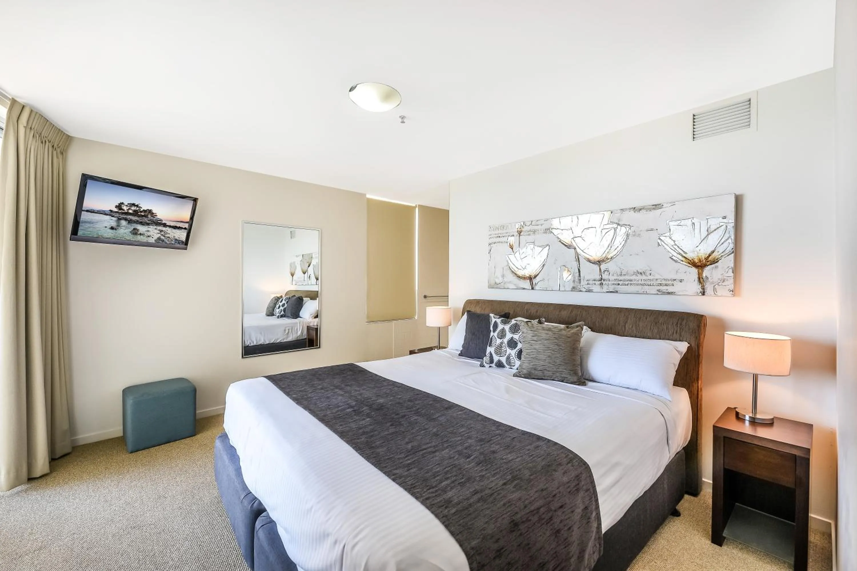 Bedroom, Bed in The Duporth Riverside