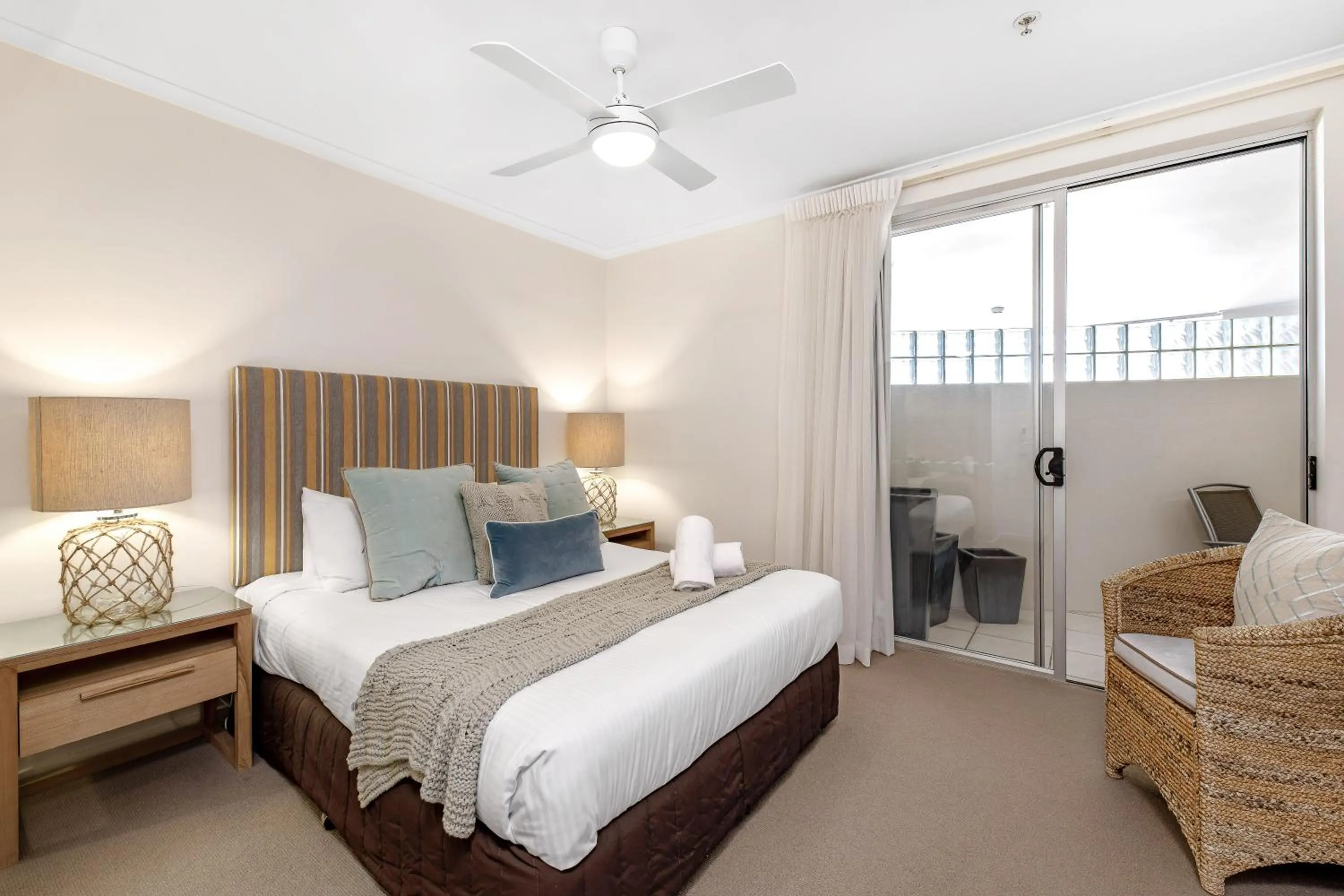 Bedroom, Bed in The Duporth Riverside