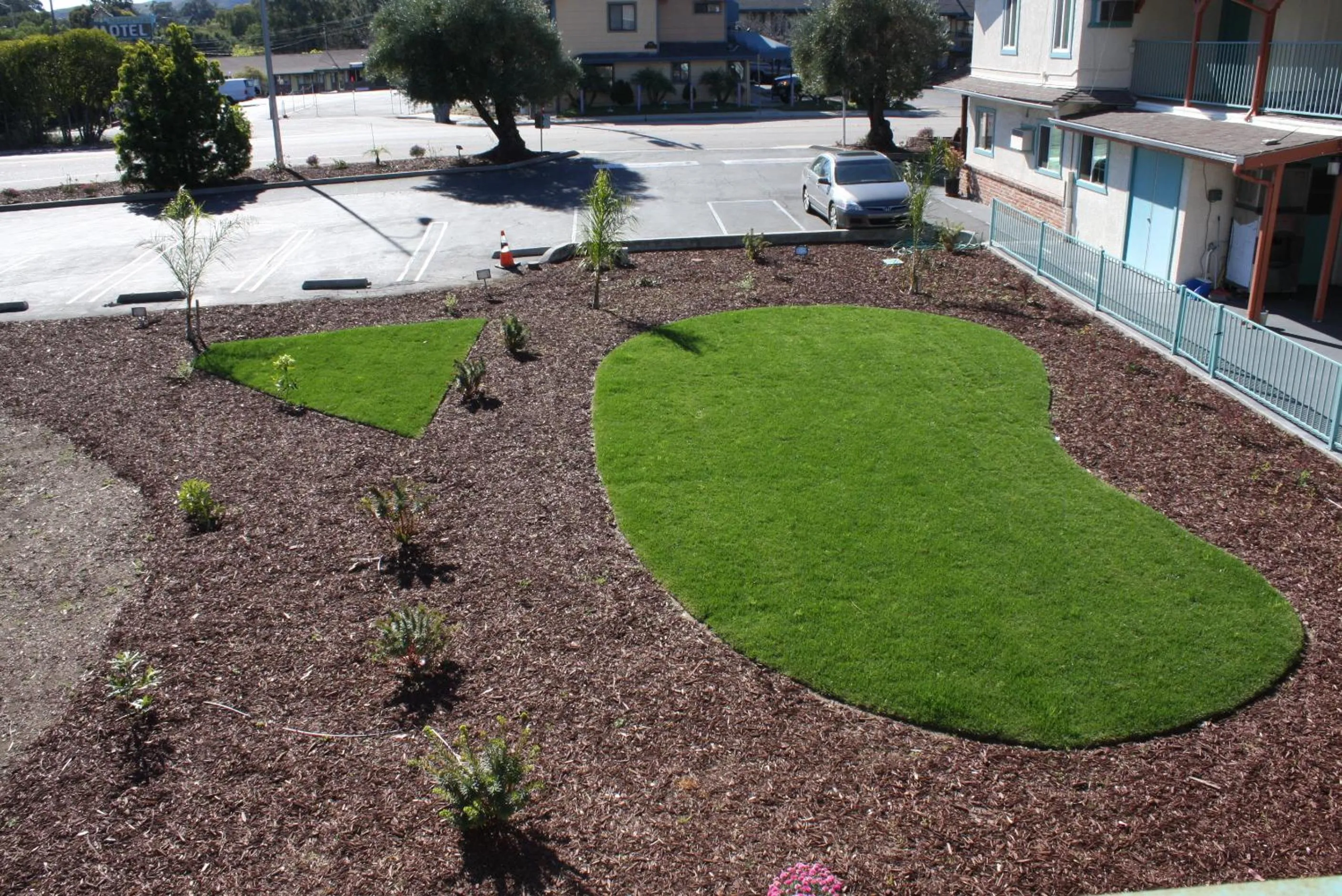 Facade/entrance in Budget Inn