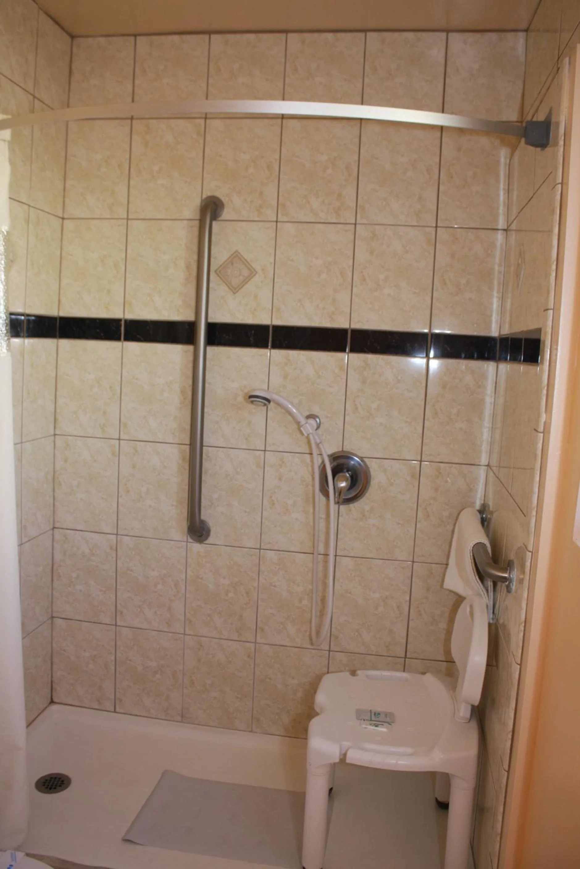 Bathroom in Budget Inn