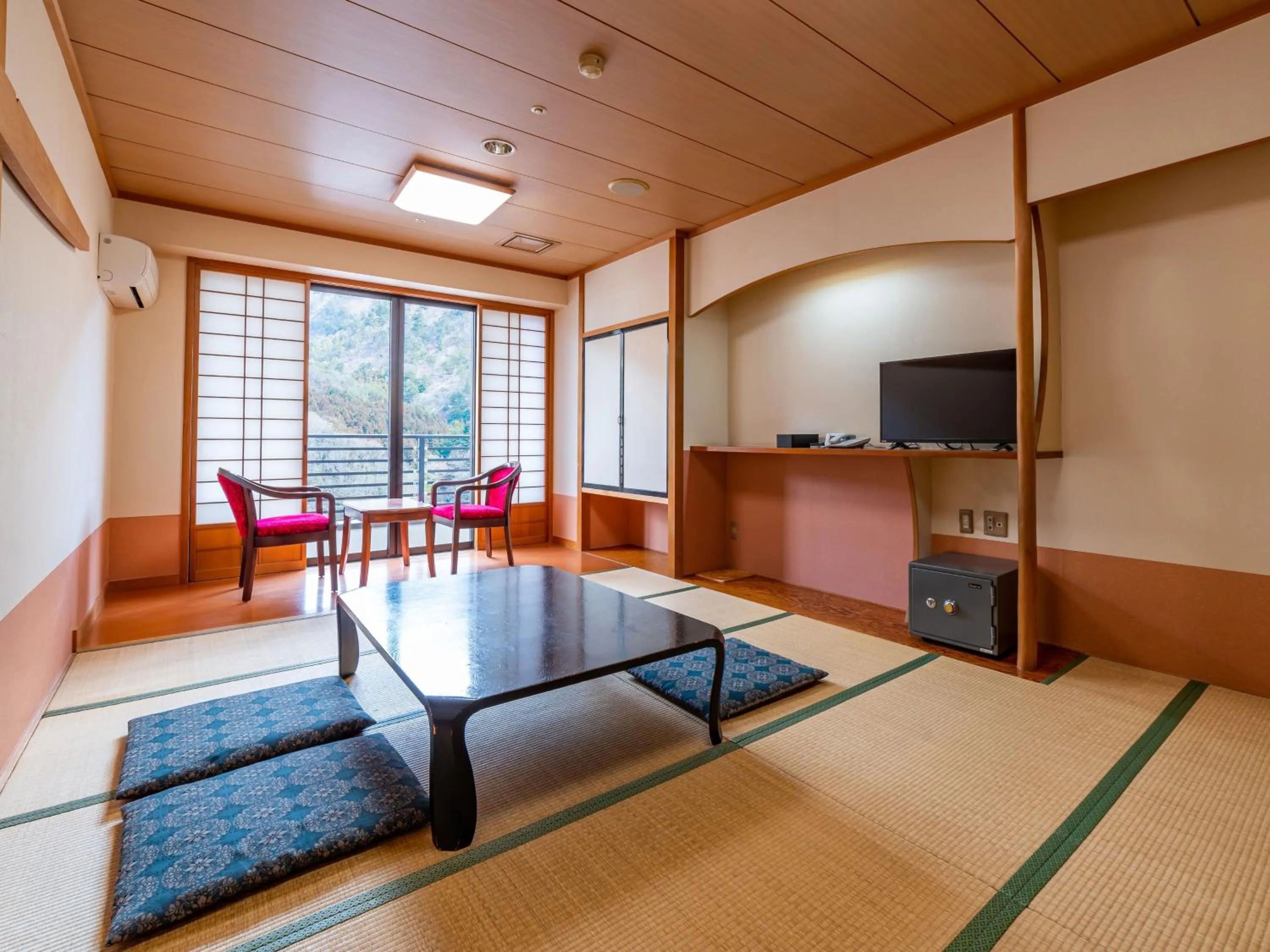 Photo of the whole room in YU-FURI Nasu-Shiobara