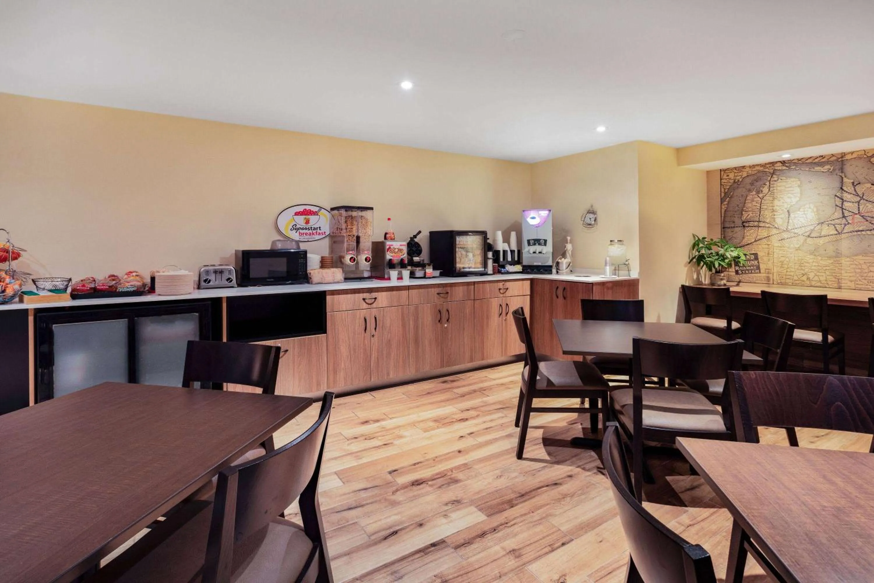 Breakfast in Super 8 by Wyndham Cornwall ON