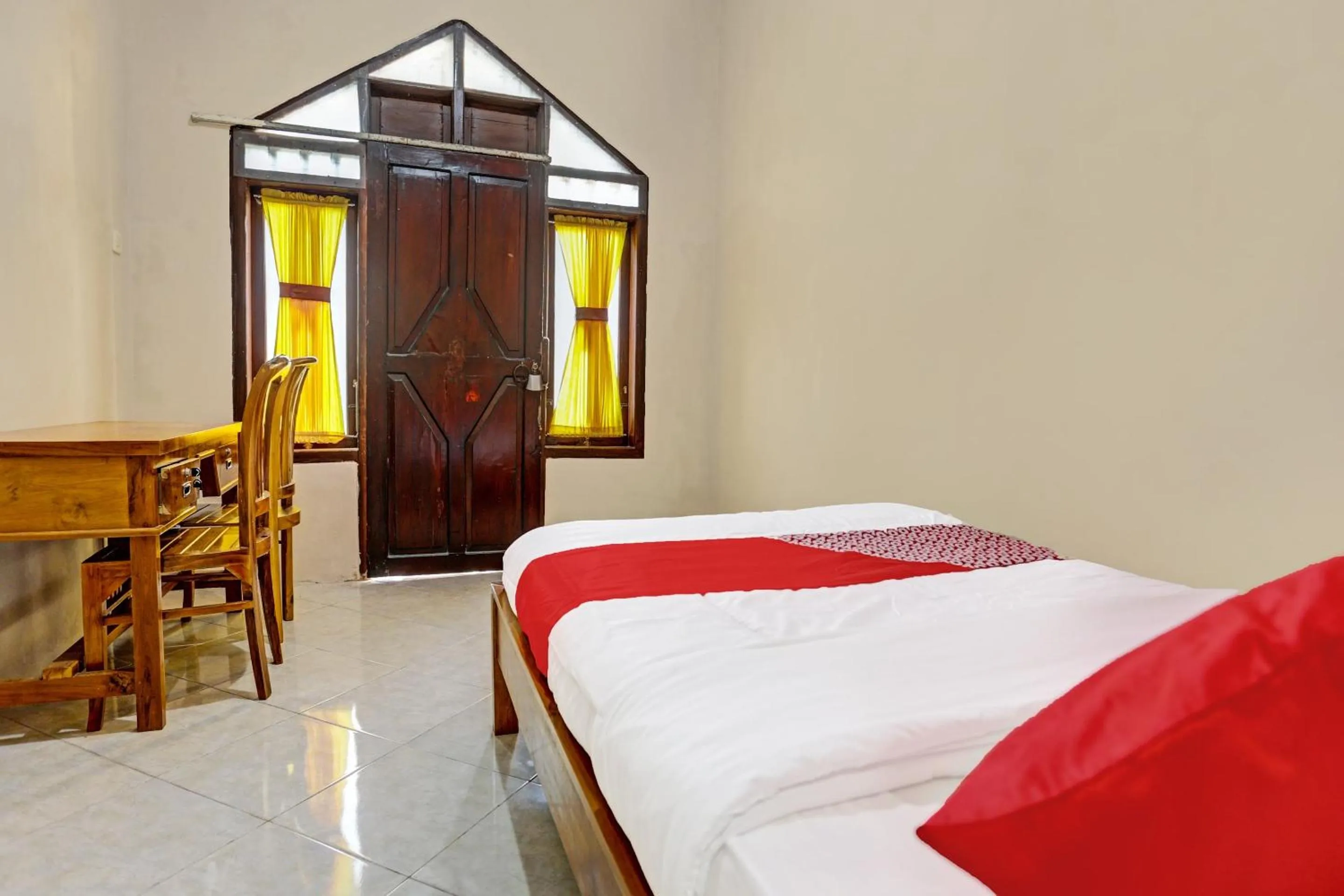 Bedroom, Bed in OYO 91261 Cita Suraya Homestay