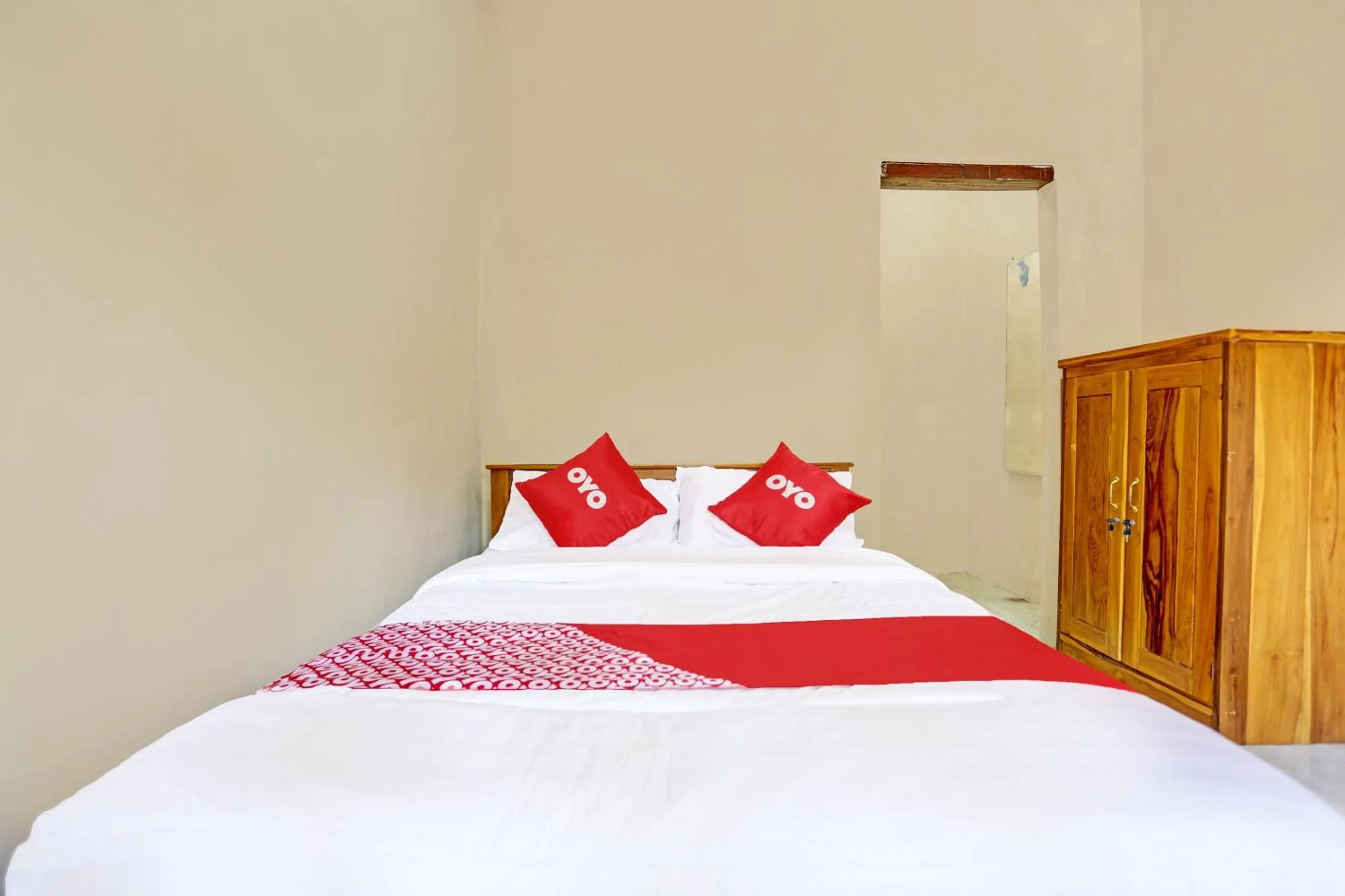 Bedroom, Bed in OYO 91261 Cita Suraya Homestay