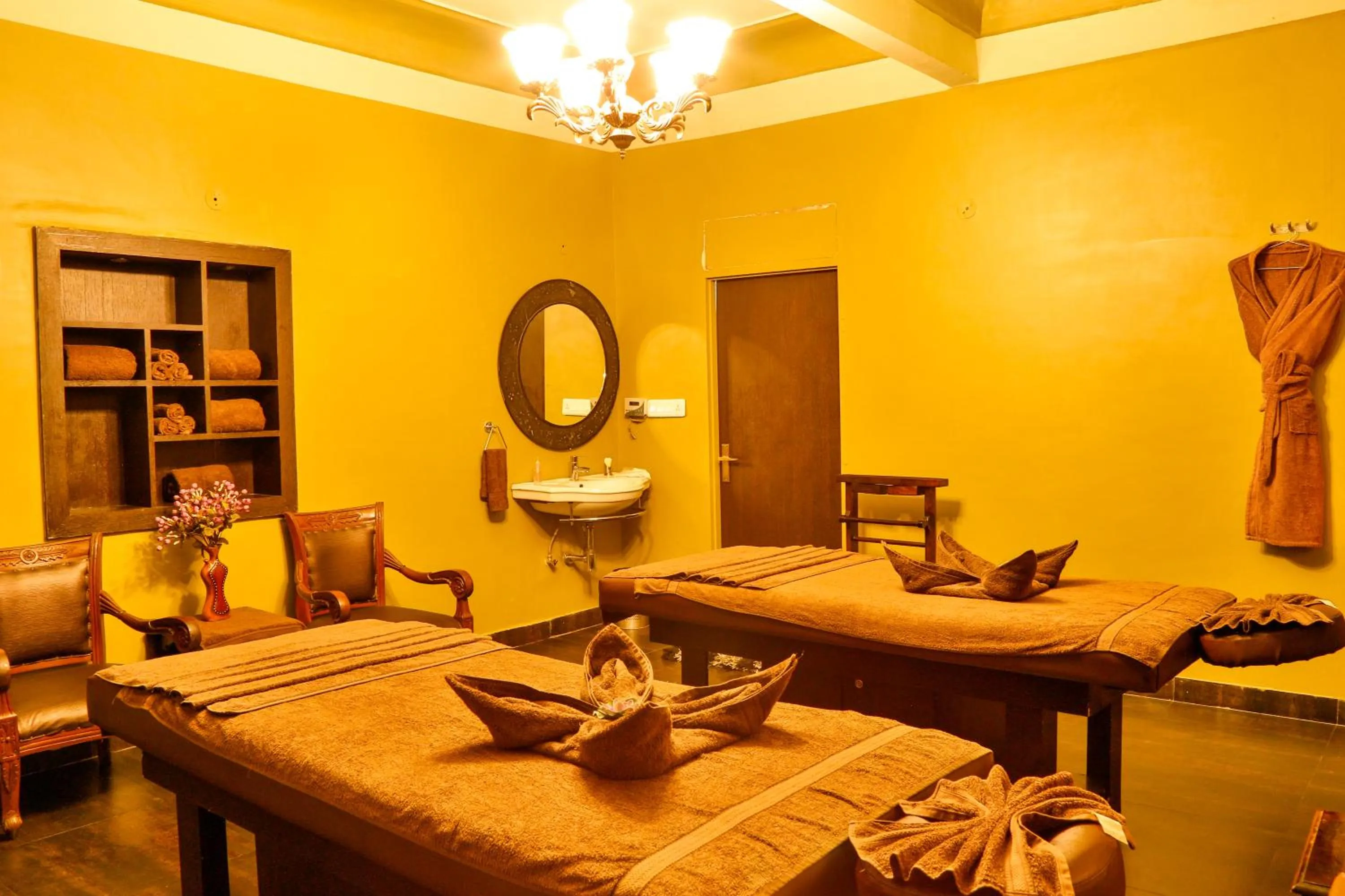 Spa and wellness centre/facilities in WelcomHeritage Traditional Haveli