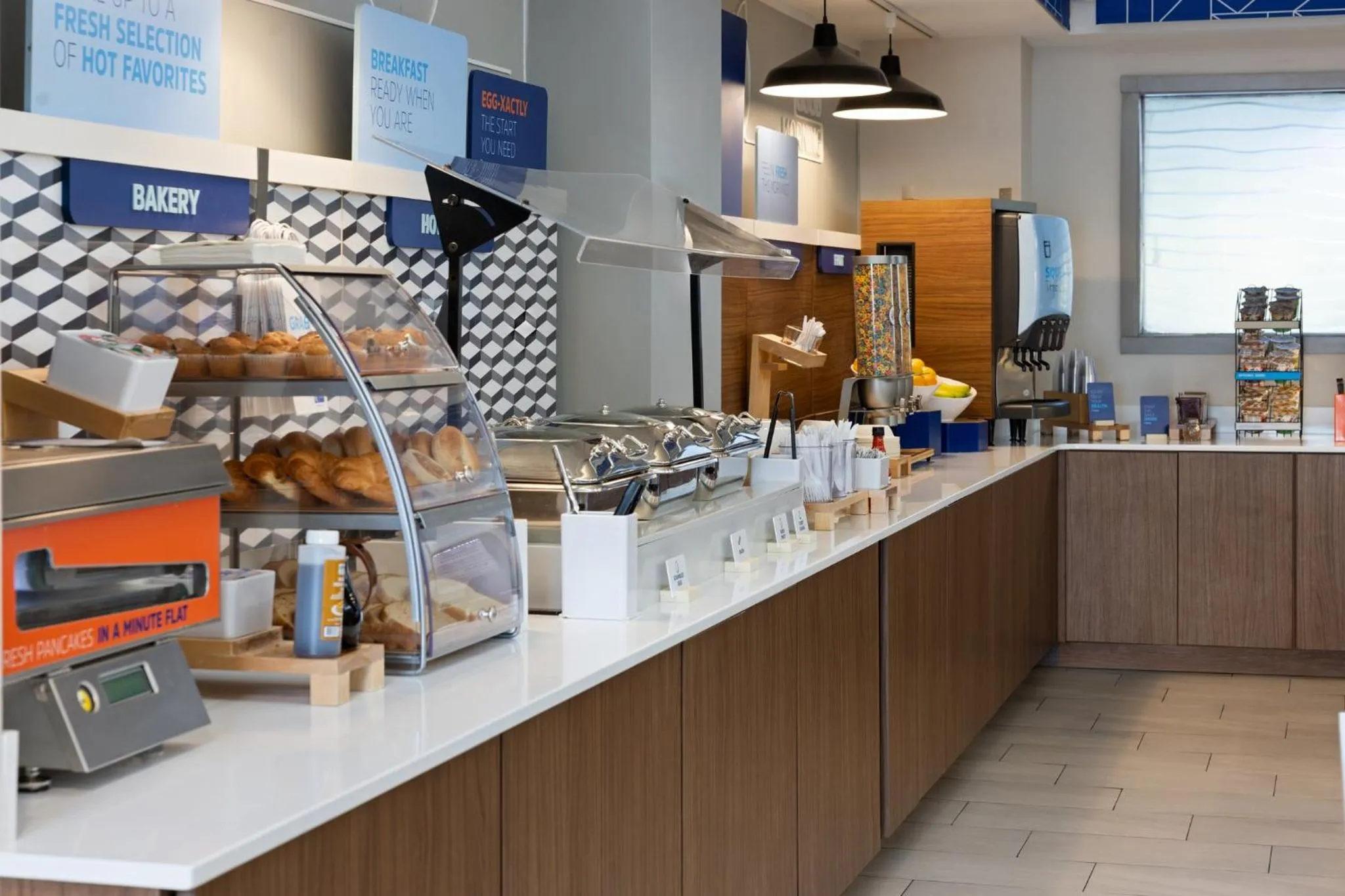 Breakfast in Holiday Inn Express Harrisburg I-81 - Hershey By IHG