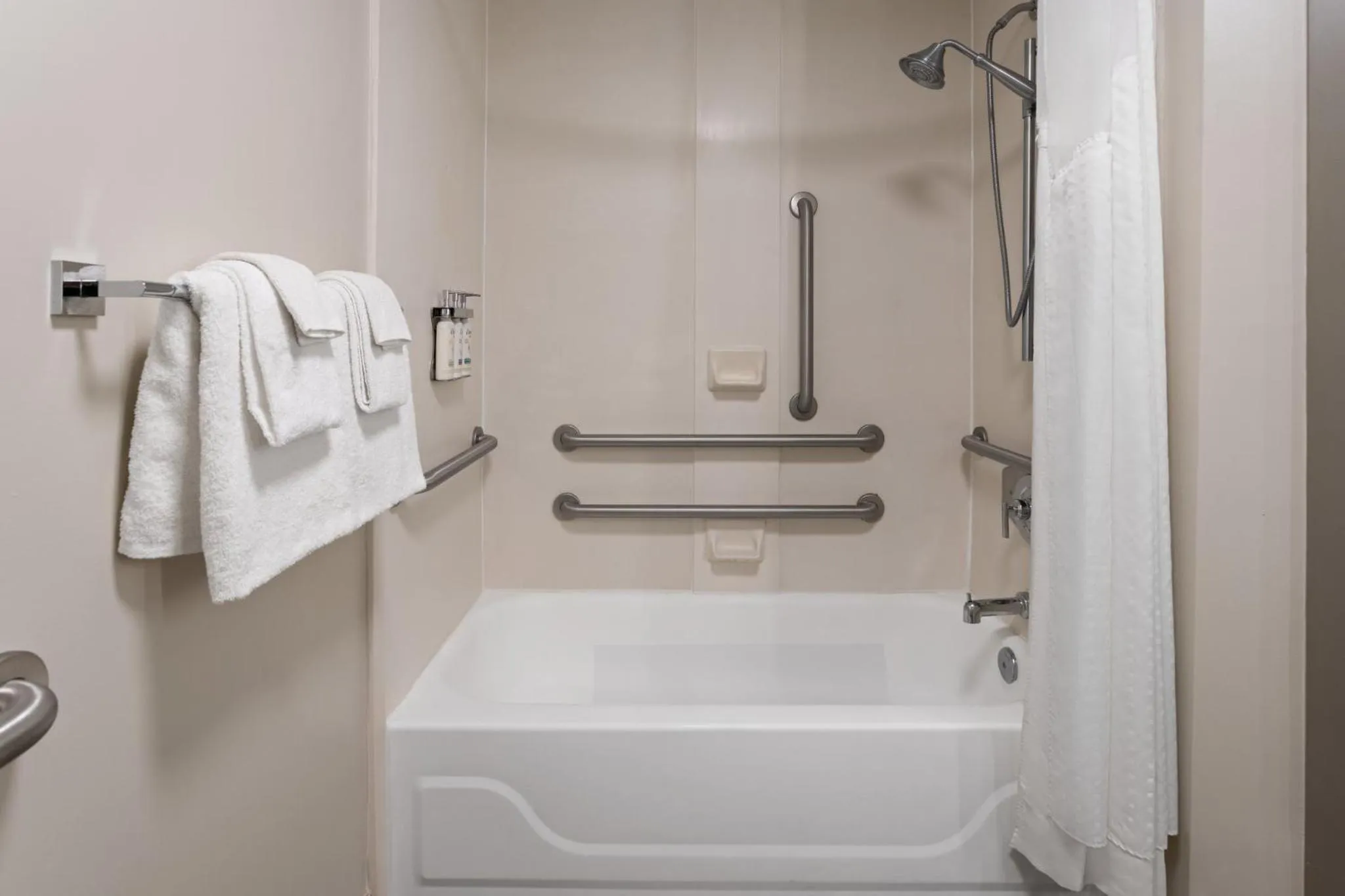 Bathroom in Holiday Inn Express Harrisburg I-81 - Hershey By IHG