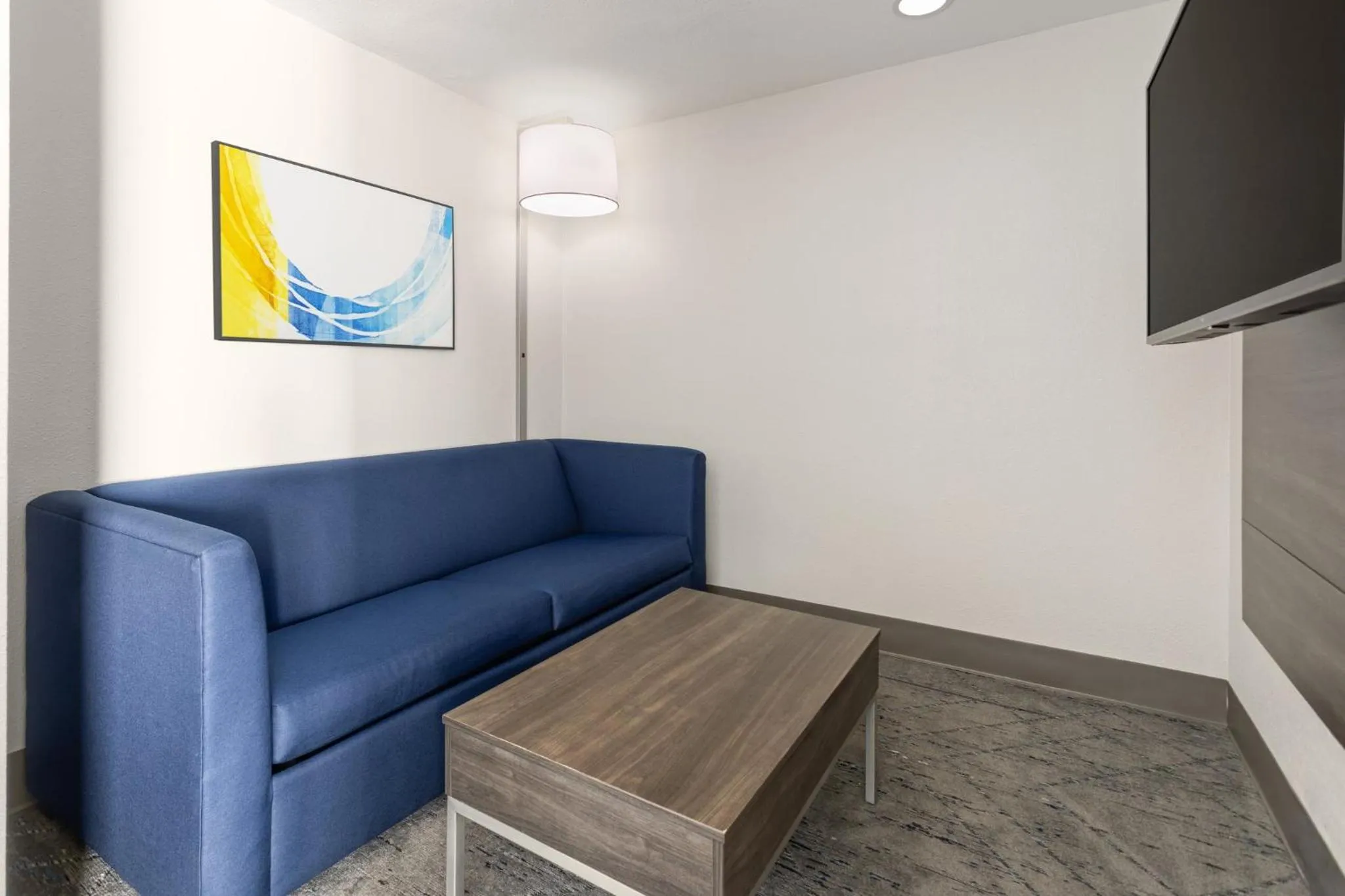 Photo of the whole room in Holiday Inn Express Harrisburg I-81 - Hershey By IHG