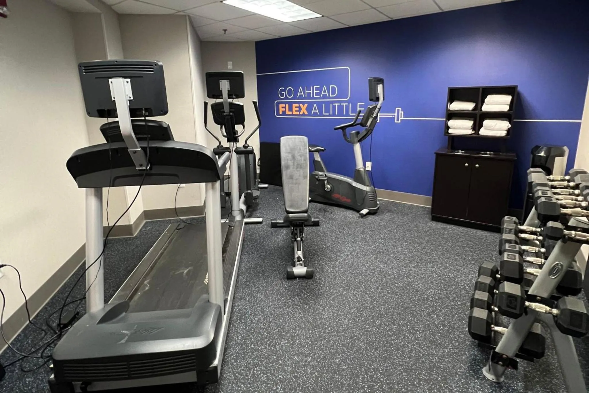 Fitness centre/facilities in Holiday Inn Express Harrisburg I-81 - Hershey By IHG