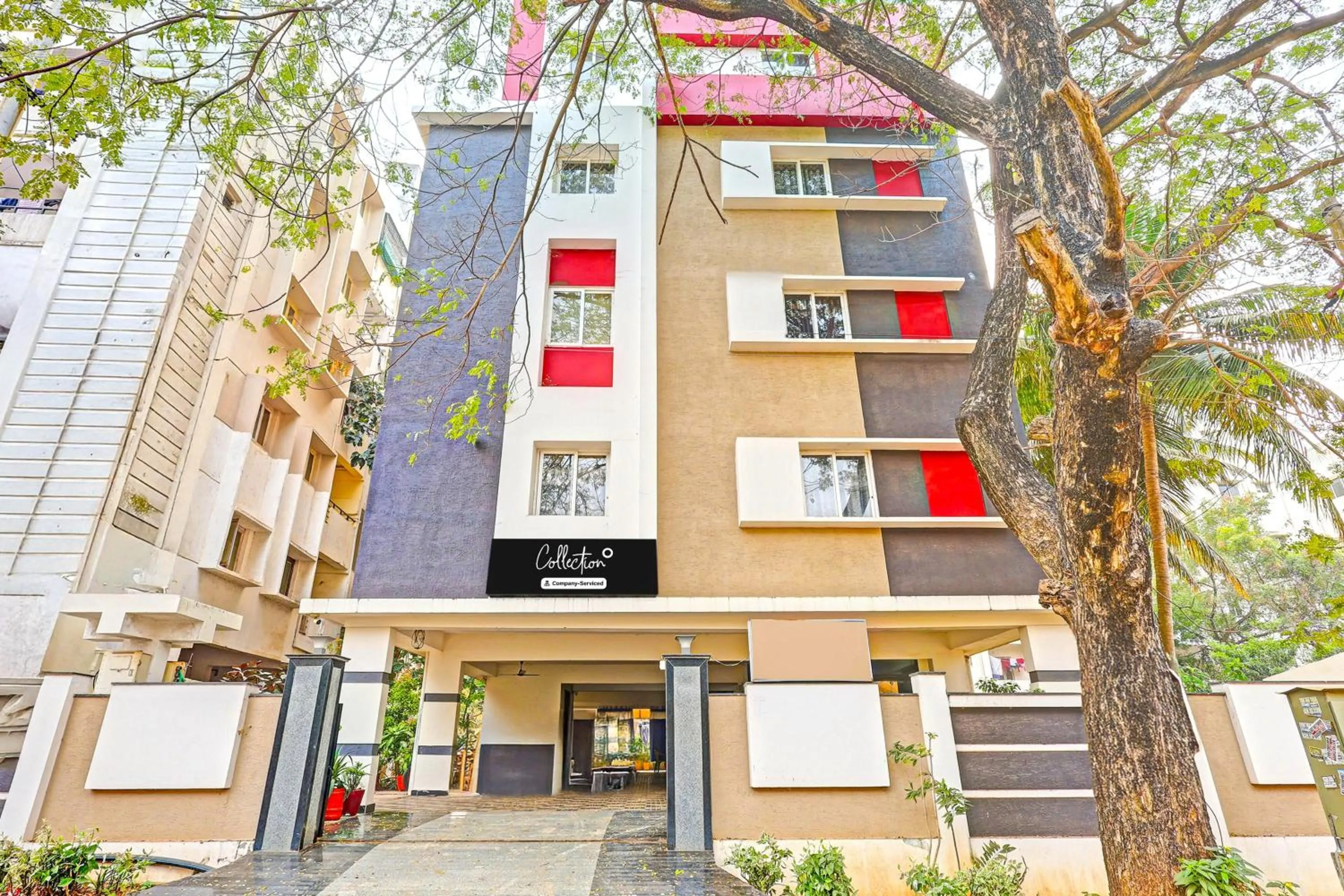 Facade/entrance in Super Collection O Beach Road Near GITAM