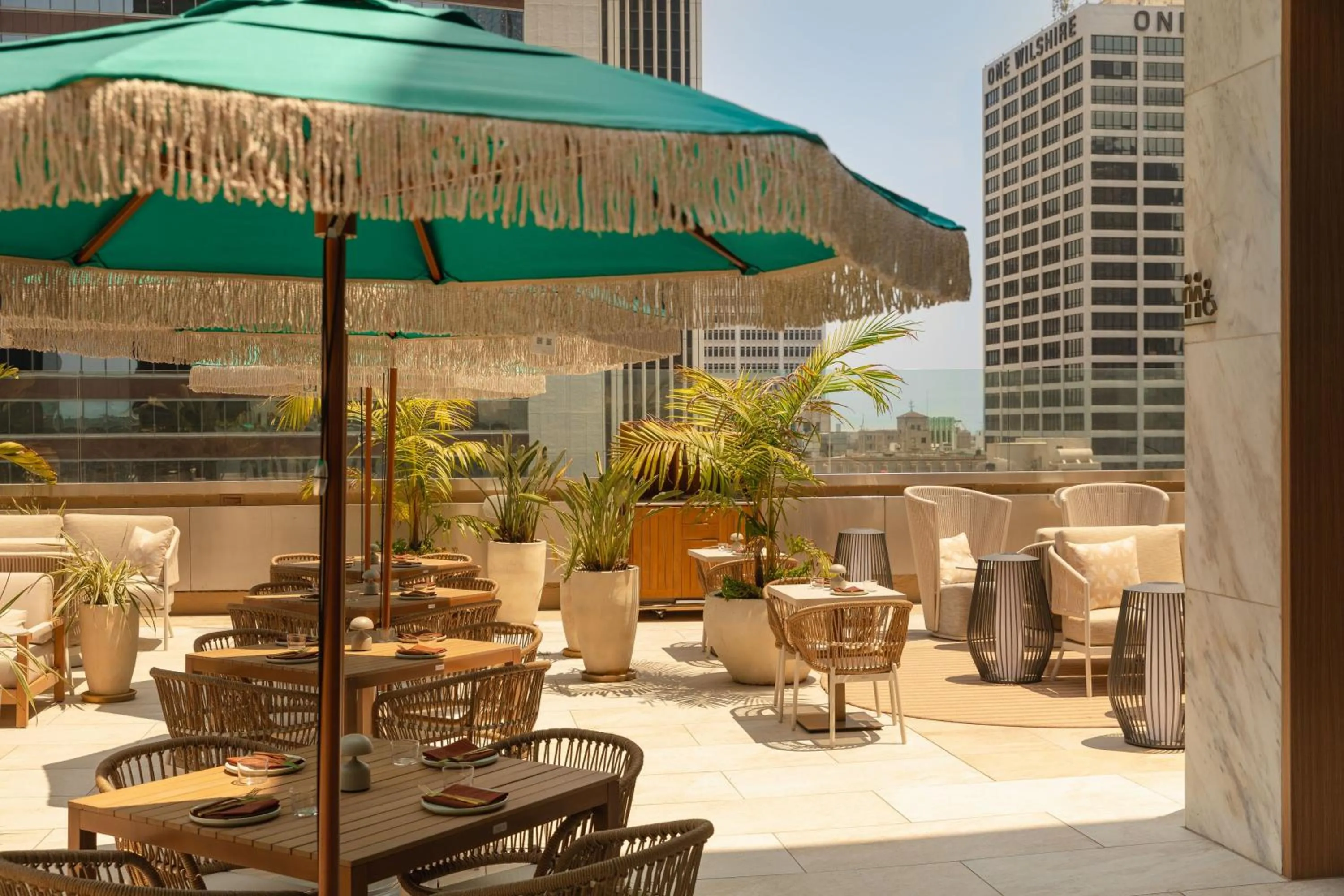 Restaurant/places to eat in The Delphi Downtown LA