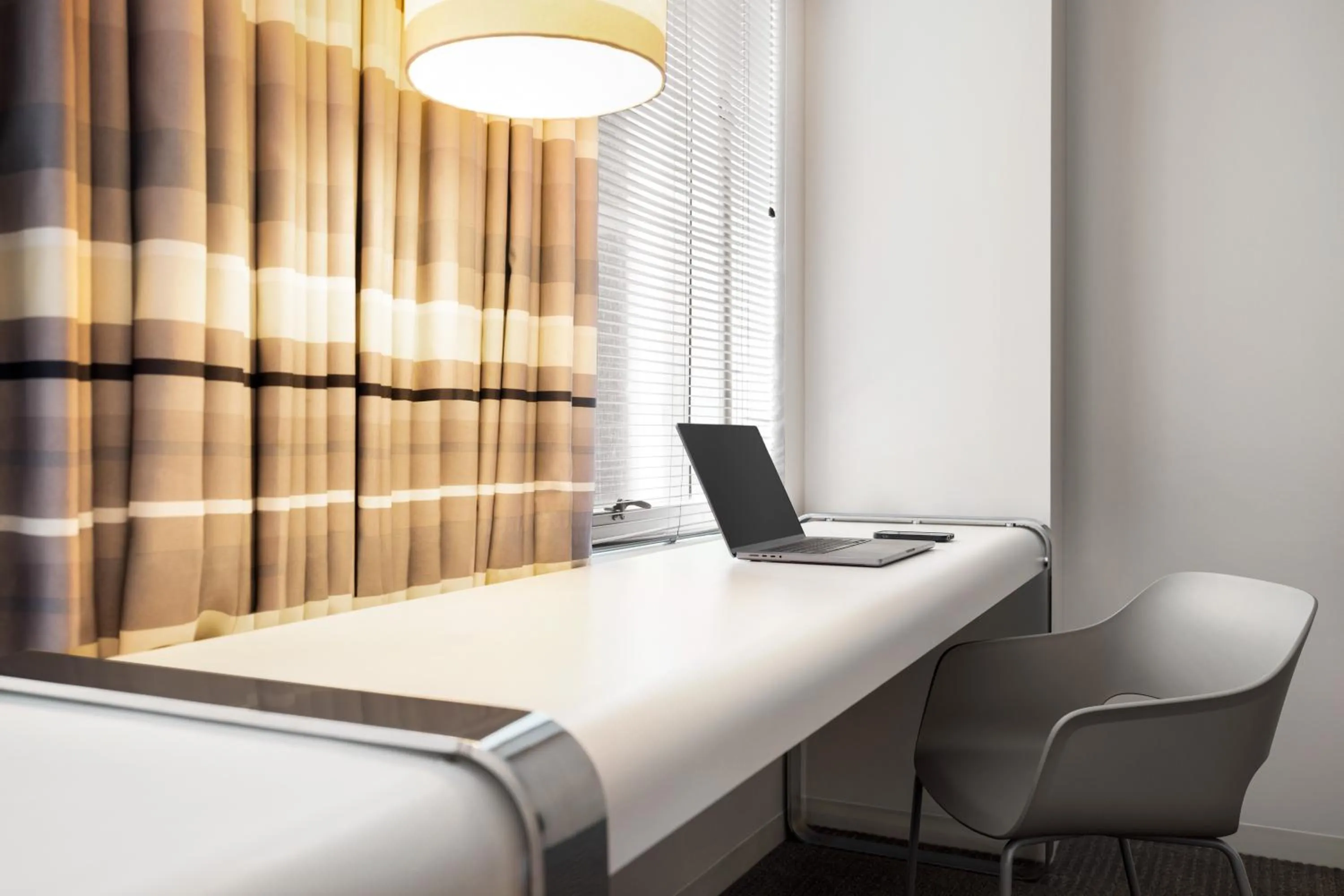 Bedroom in The Delphi Downtown LA