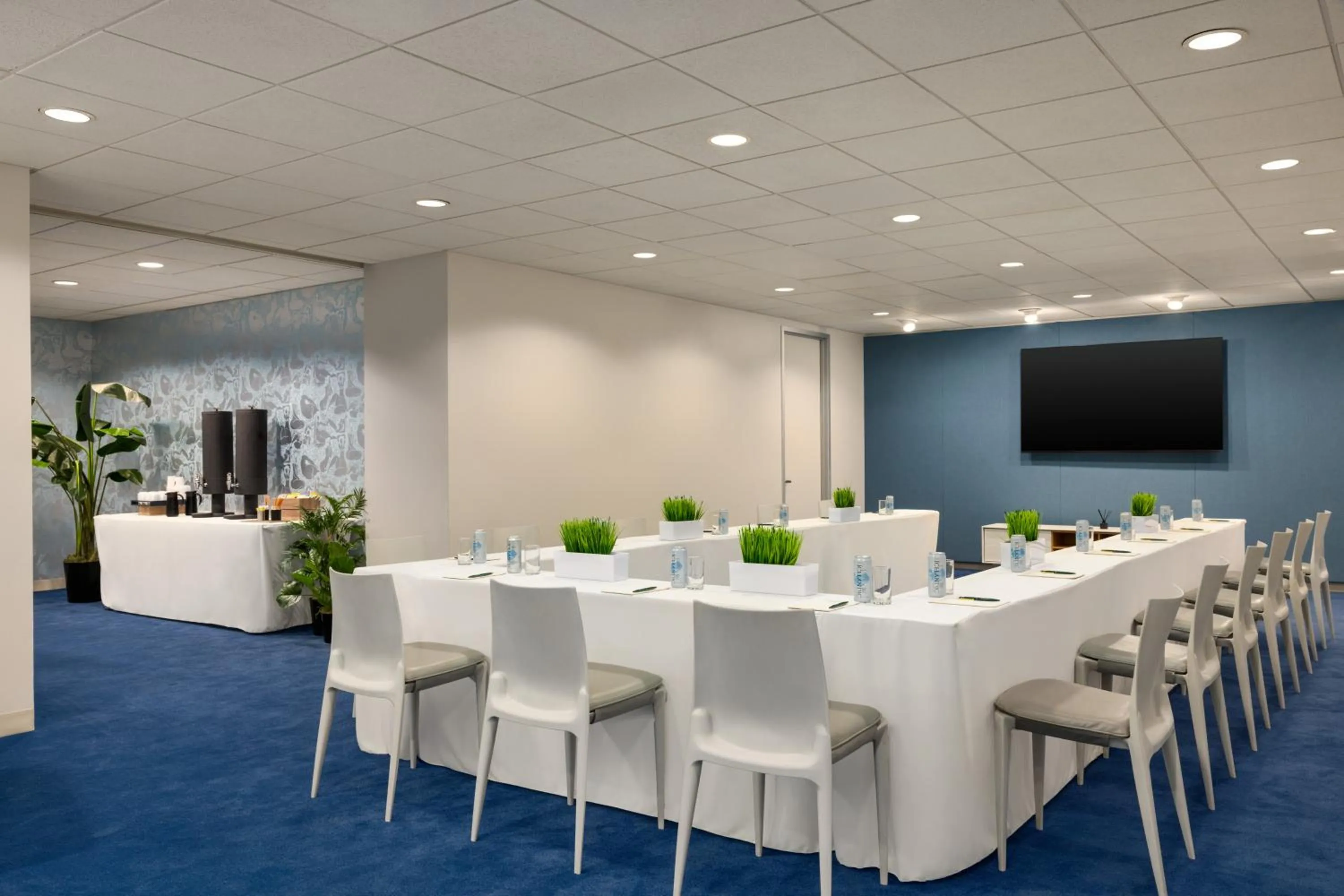 Meeting/conference room in The Delphi Downtown LA