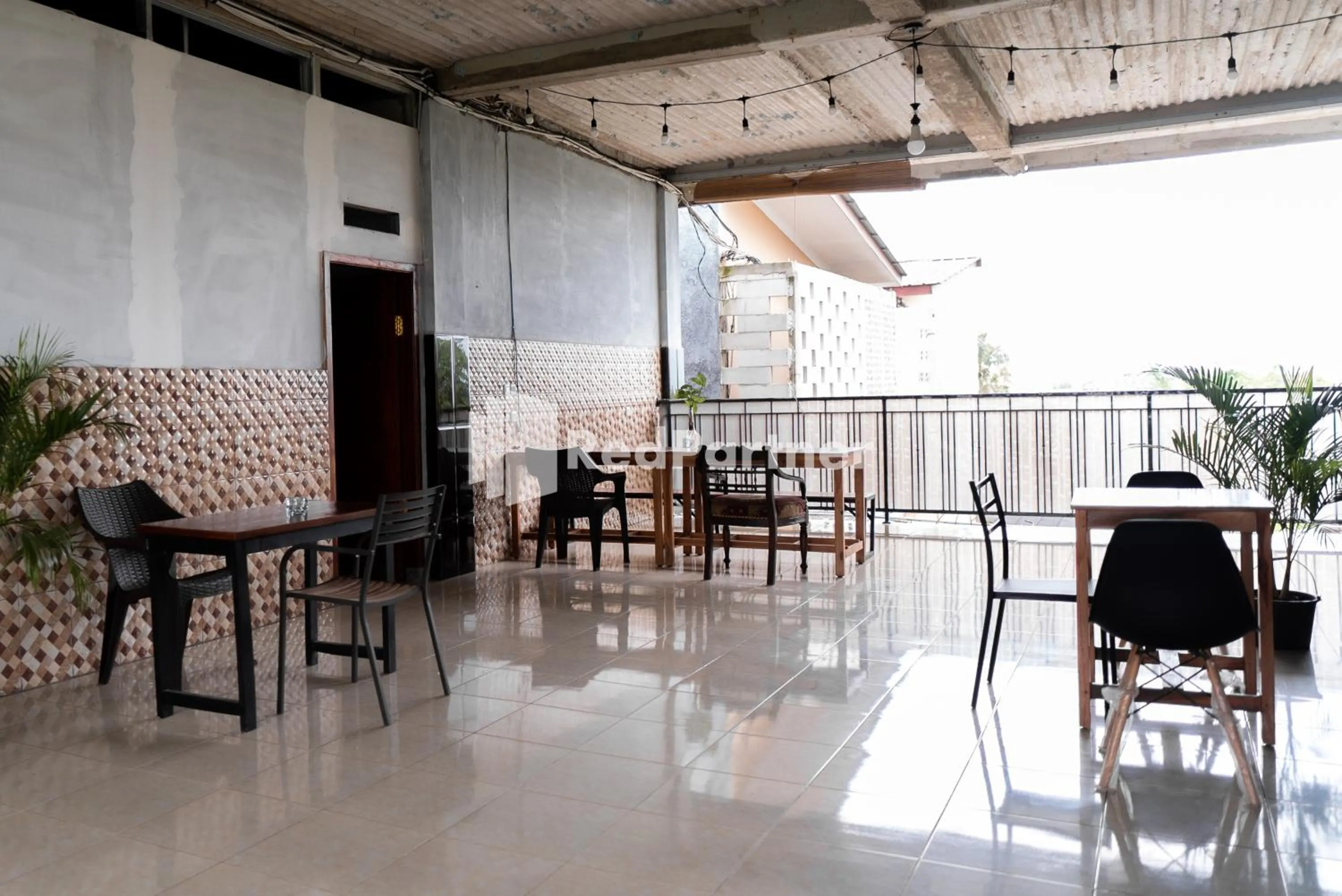 Property building, Restaurant/Places to Eat in ITR Homestay RedPartner