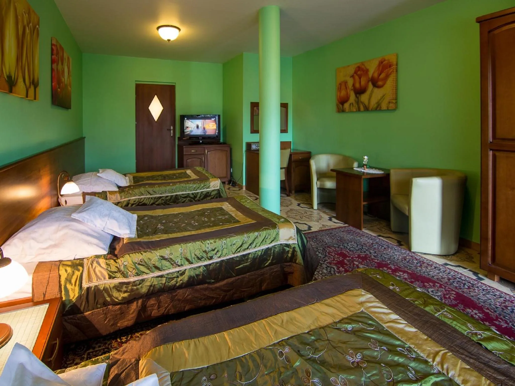 Coffee/tea facilities, Bed in BLACK JACK "Będzin"