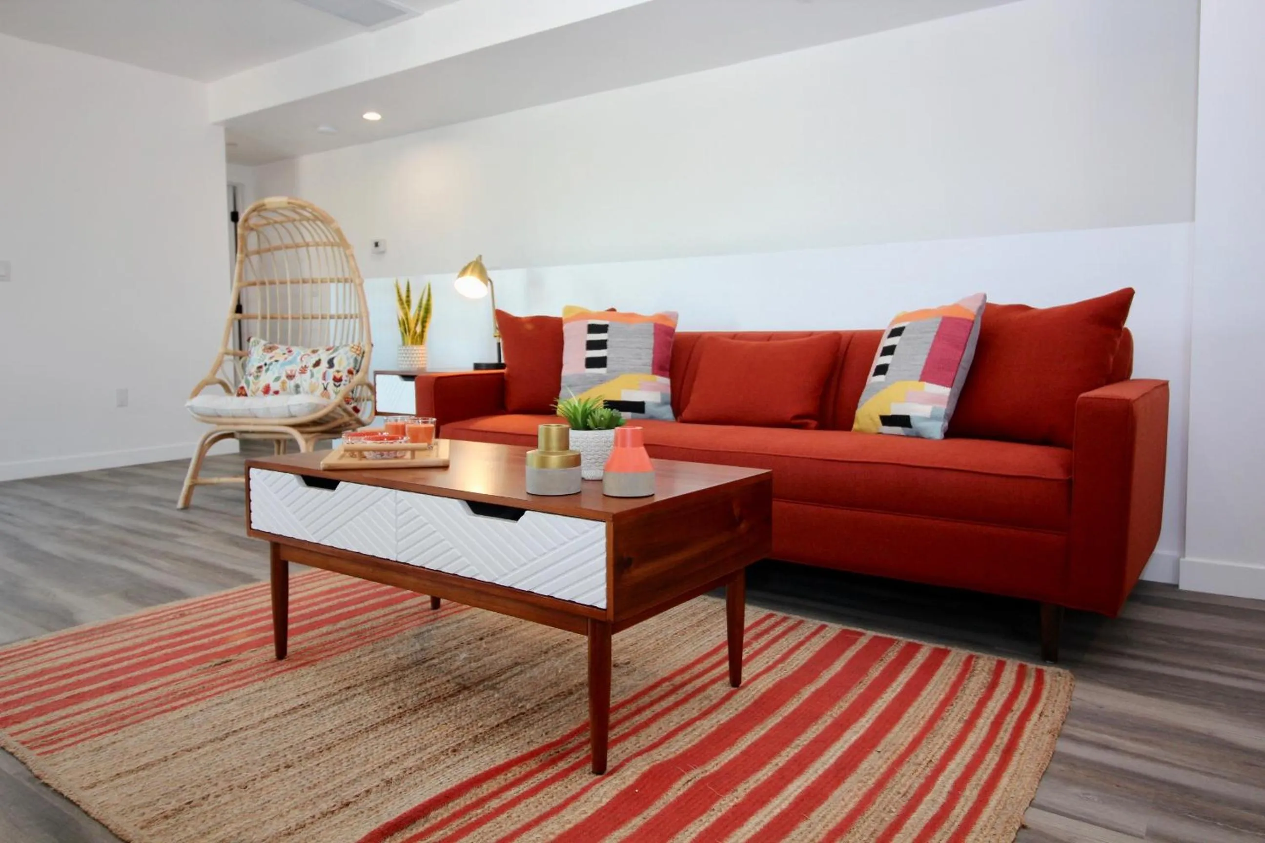 Living room in Los Angeles 3BR Villa Suites with Free Parking