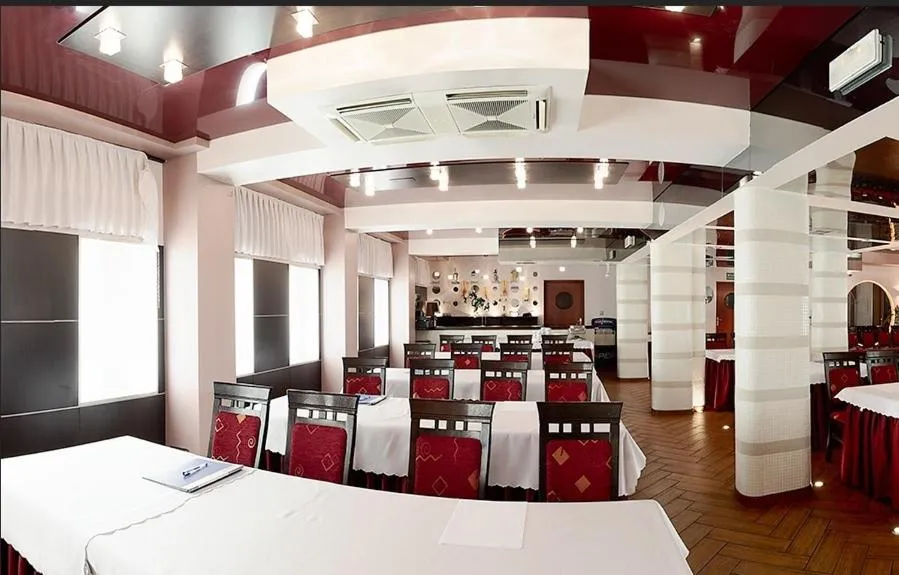 Restaurant/places to eat in Hotel Politański