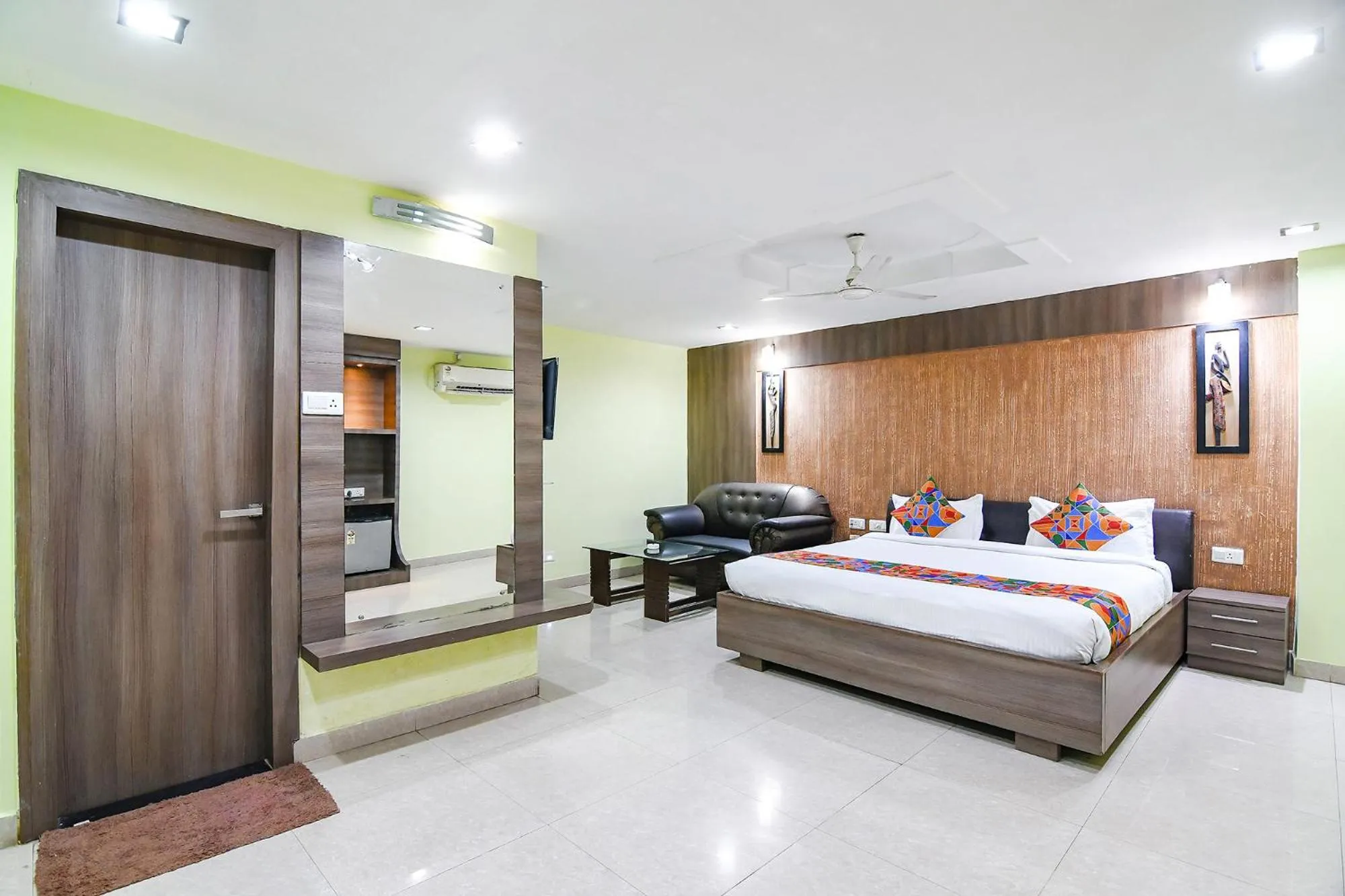 Bed in Via Raj Residency II