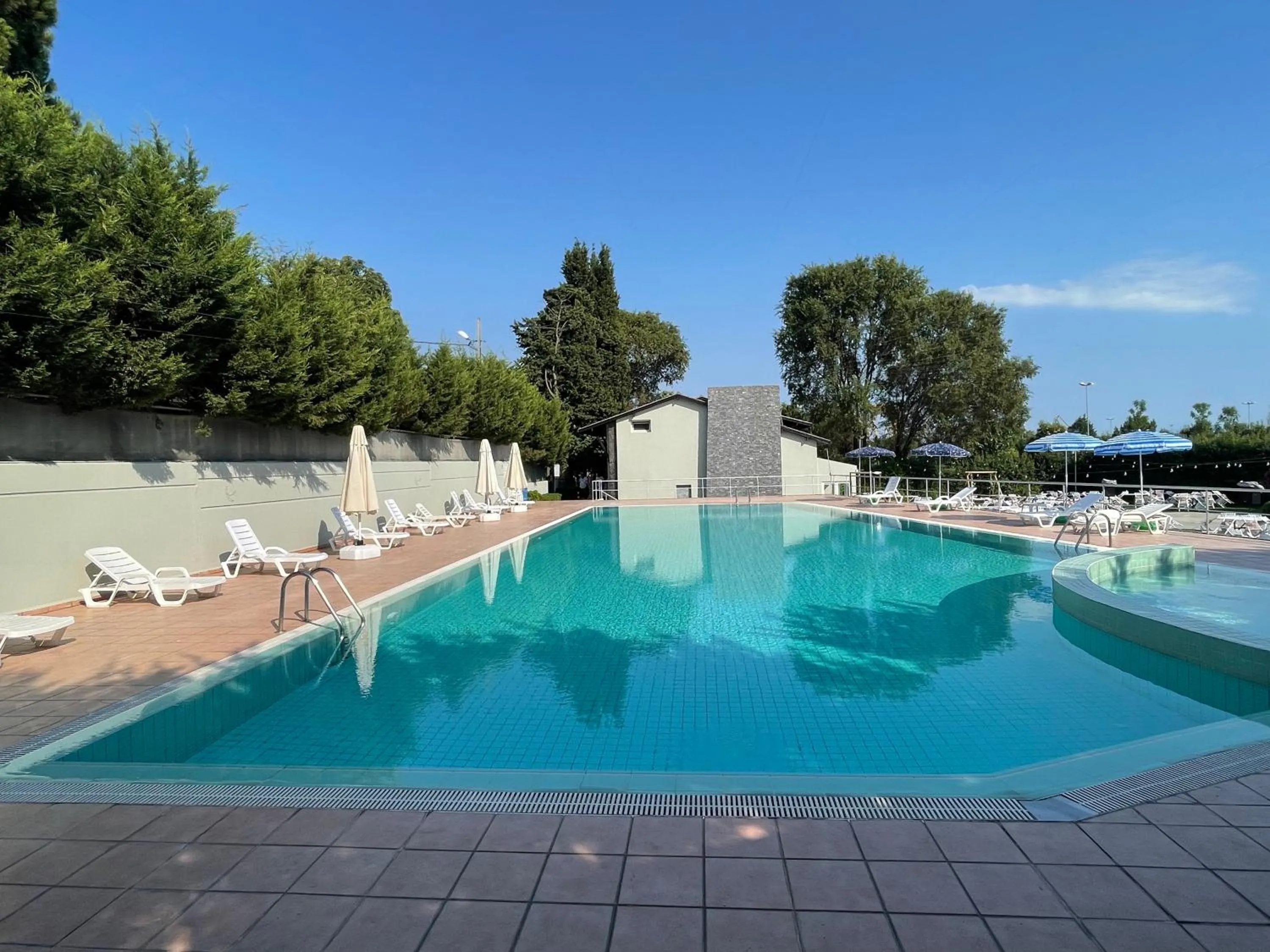 Swimming pool in TALEN OTEL