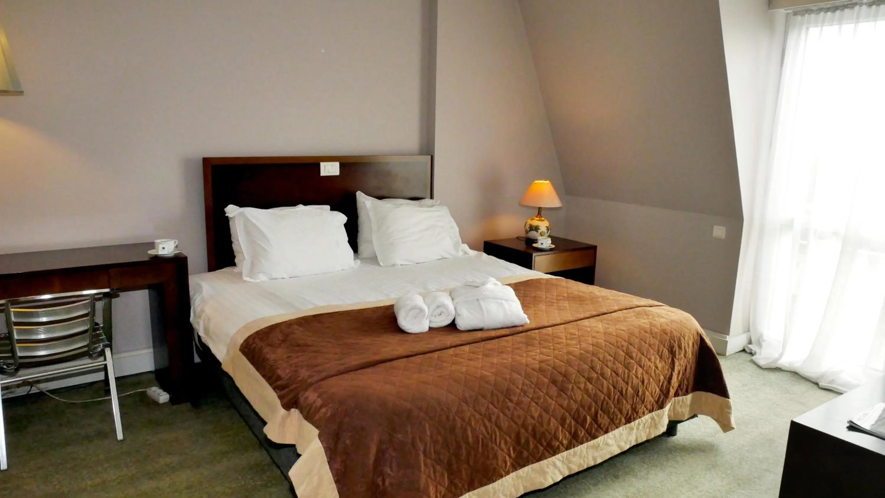 Bedroom, Bed in TALEN OTEL