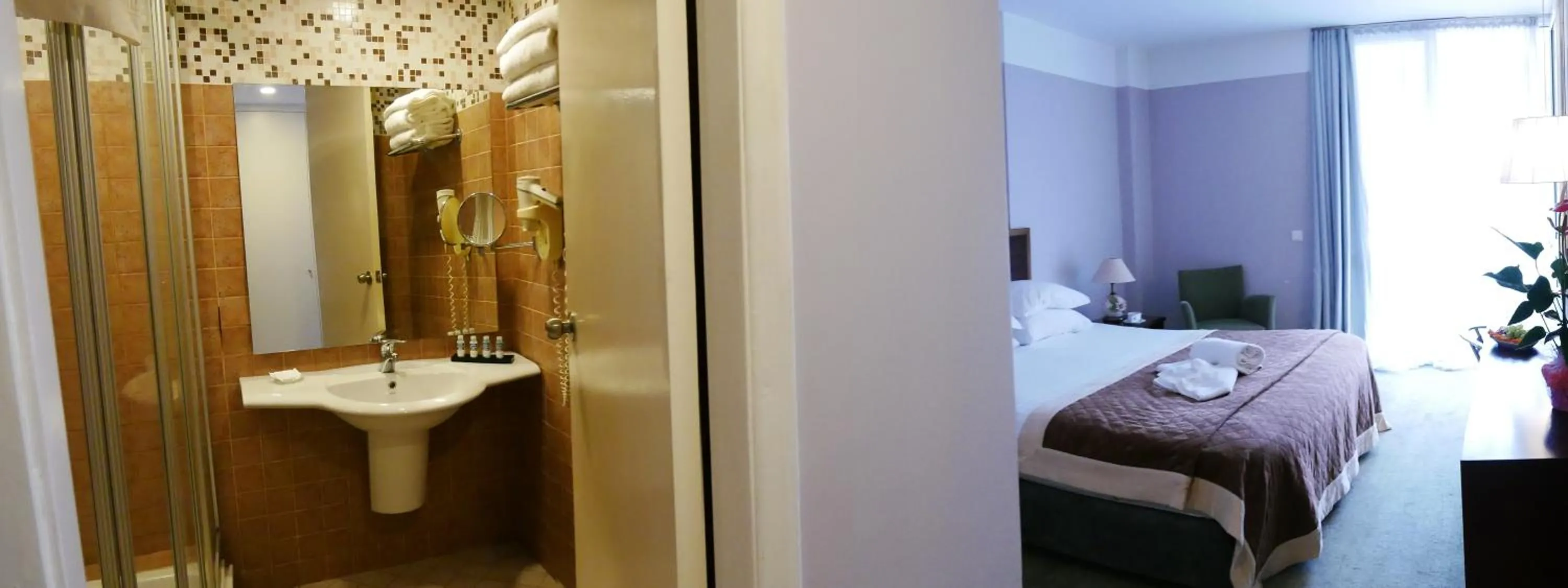 Photo of the whole room, Bed in TALEN OTEL