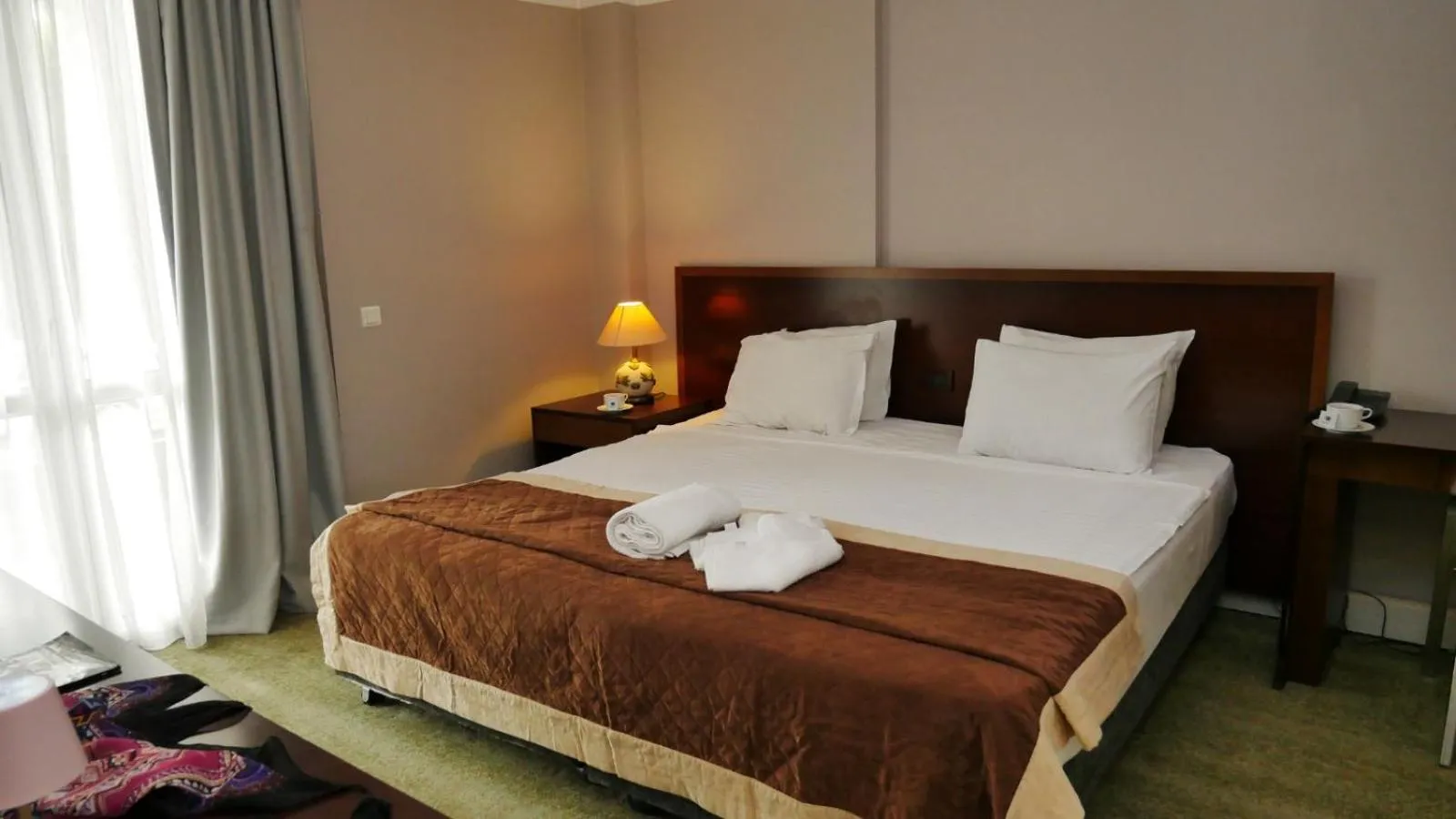 Bed in TALEN OTEL
