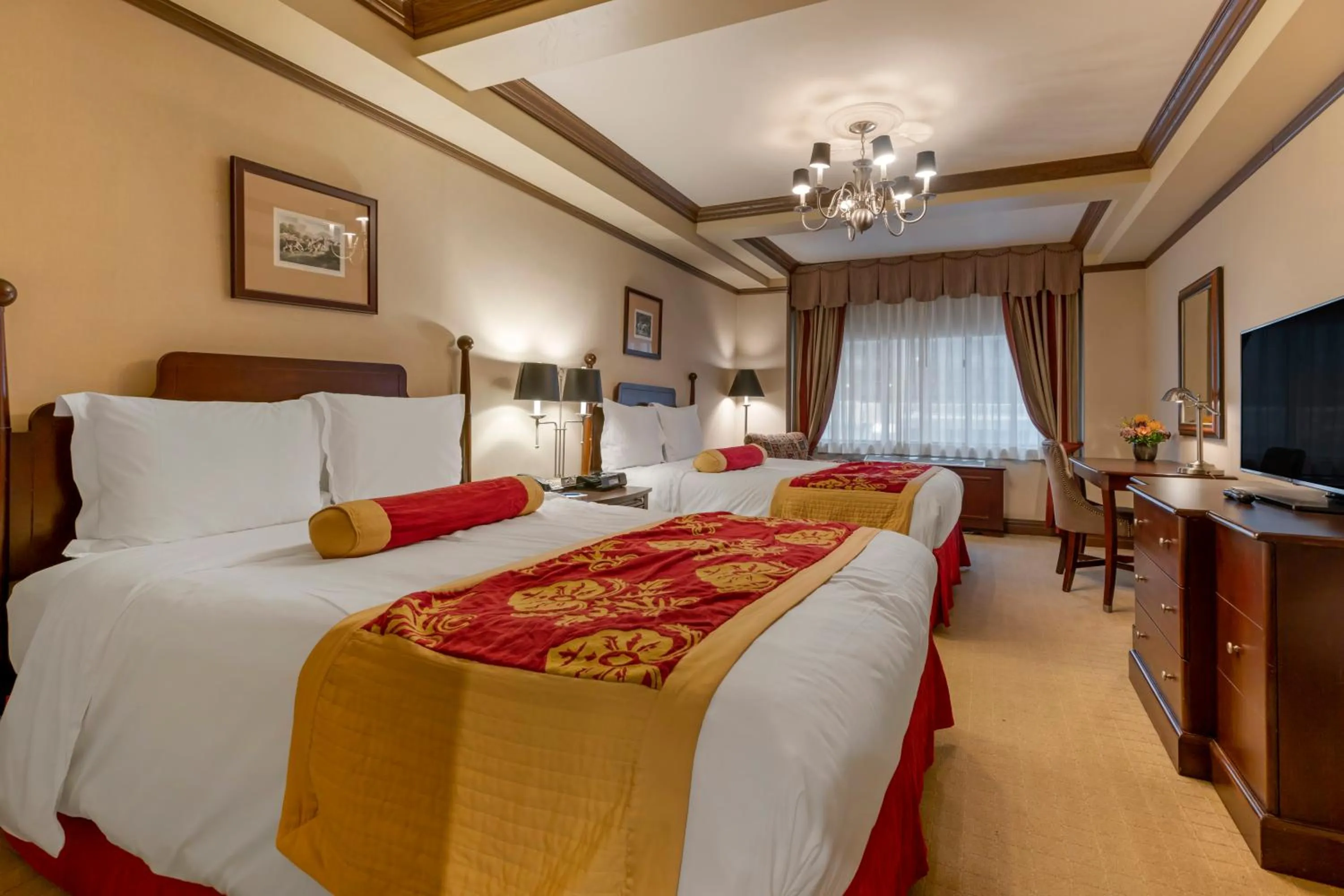 Bedroom in The Blakely by LuxUrban