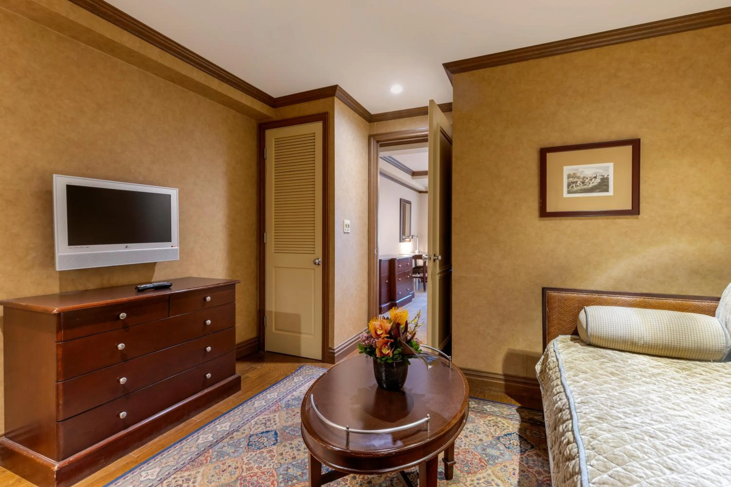 The Blakely by LuxUrban