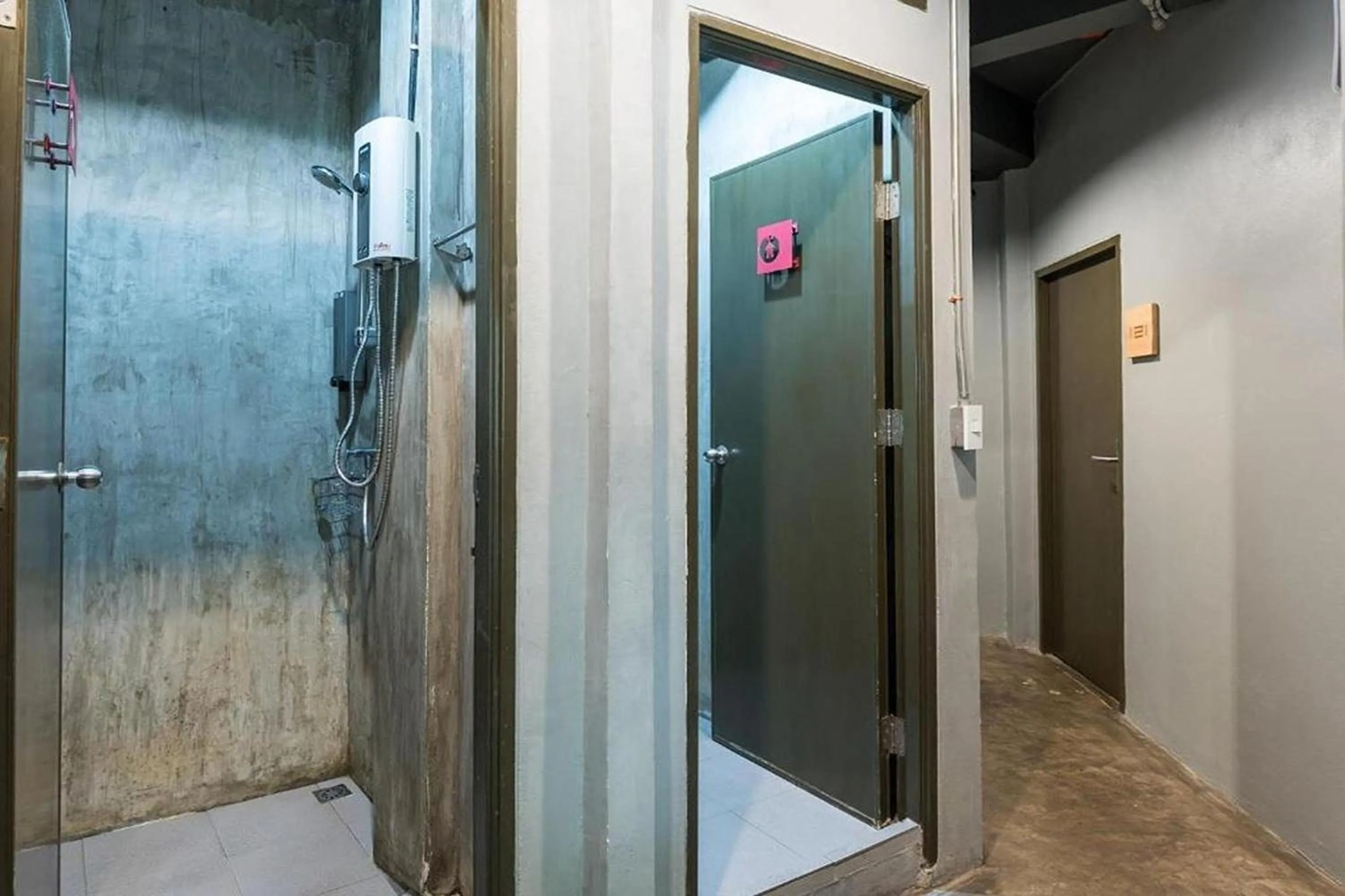 Bathroom in Loftel 22 Hostel