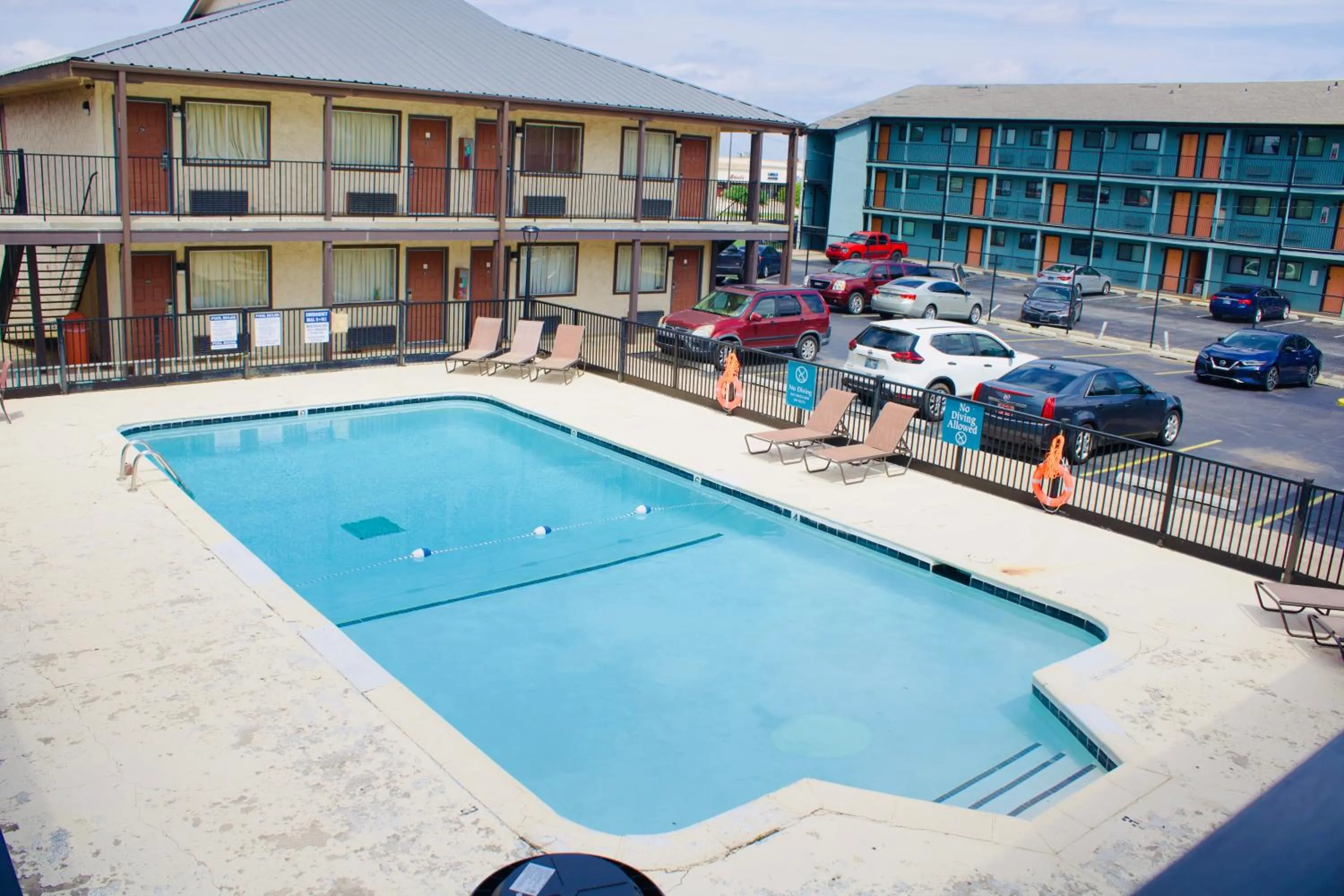 Property building in Meridian Inn Oklahoma City Airport
