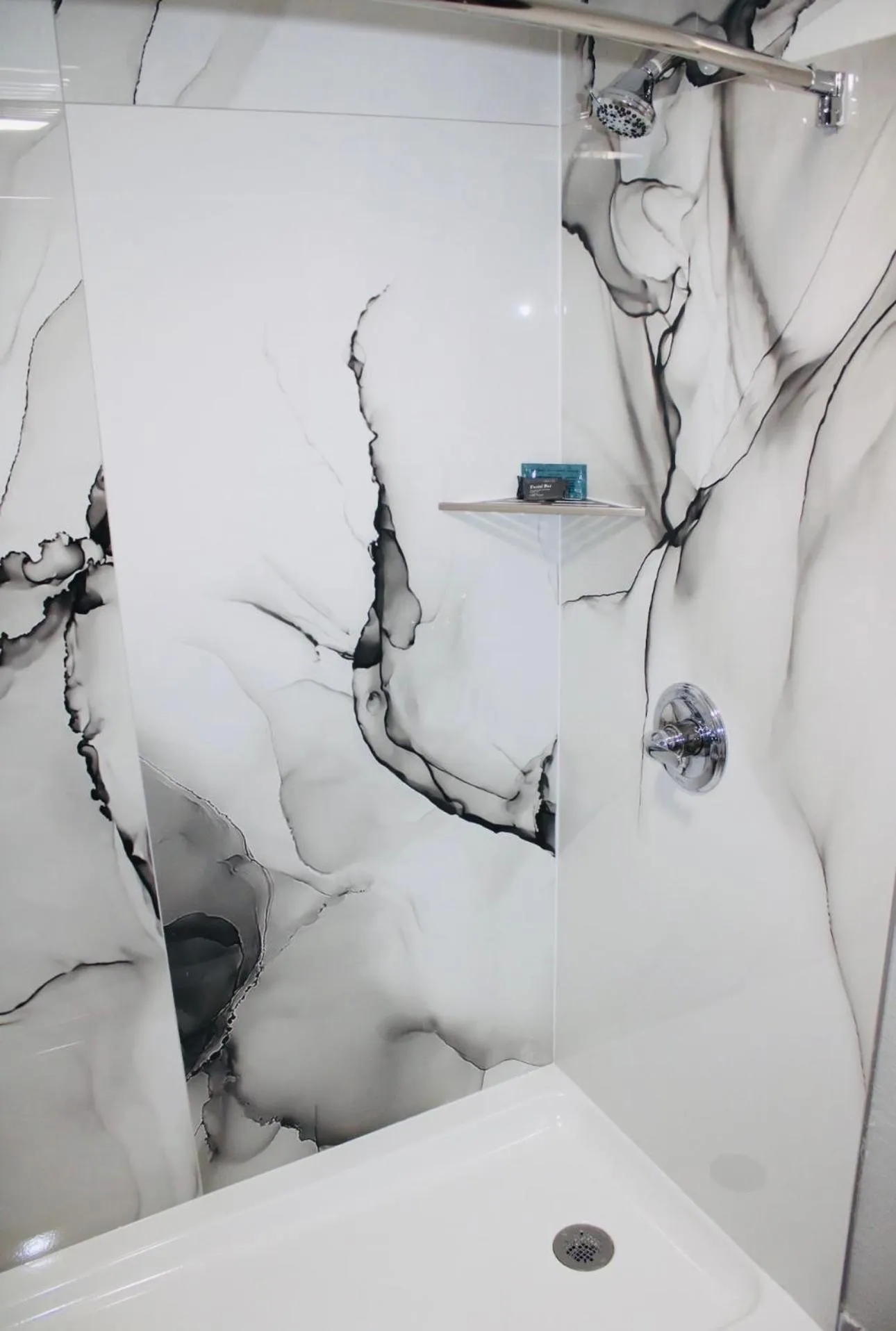 Shower in Meridian Inn Oklahoma City Airport