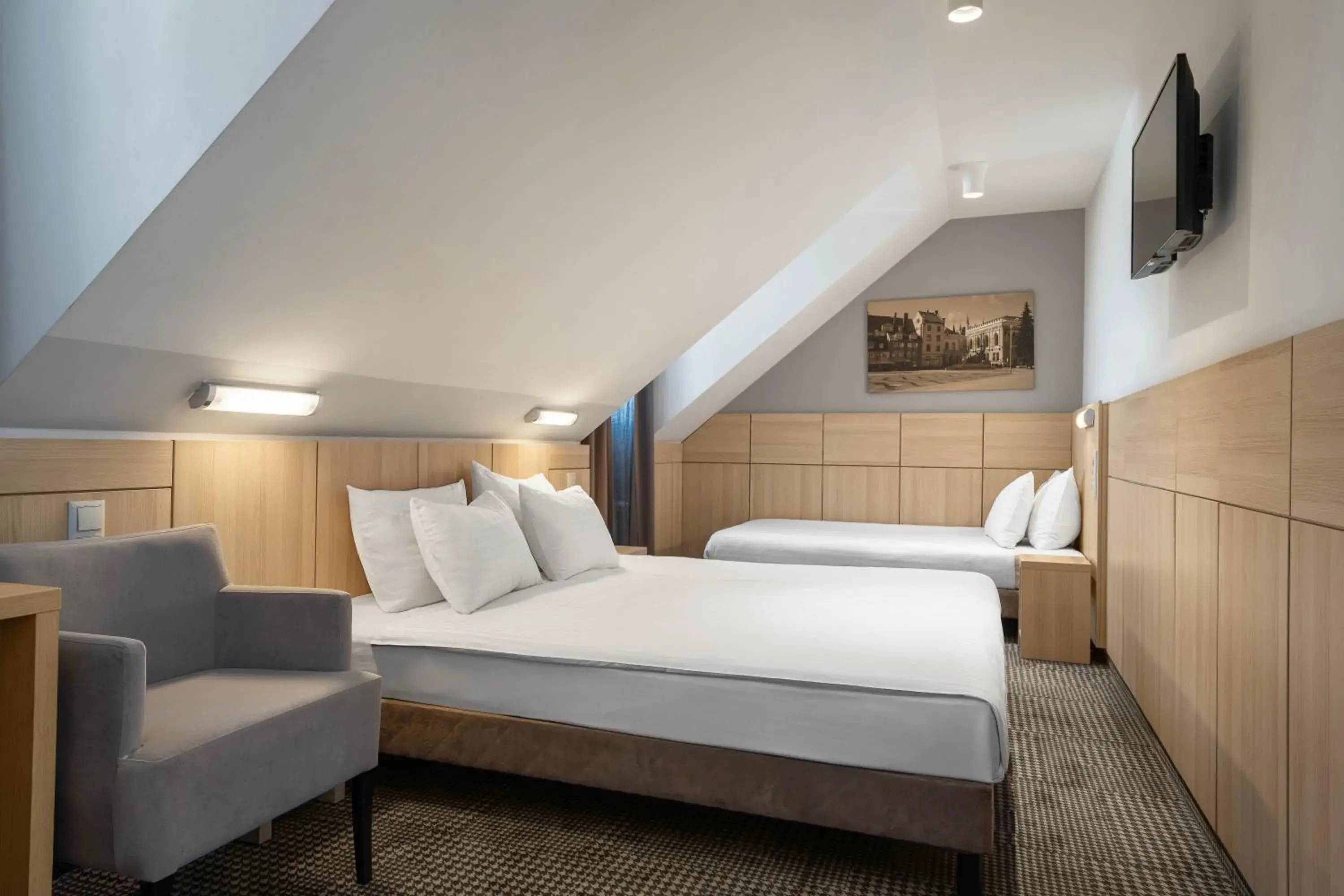 Standard Triple Room in Wellton Centrum Hotel & SPA Standard Triple Room in Wellton Centrum Hotel & SPA