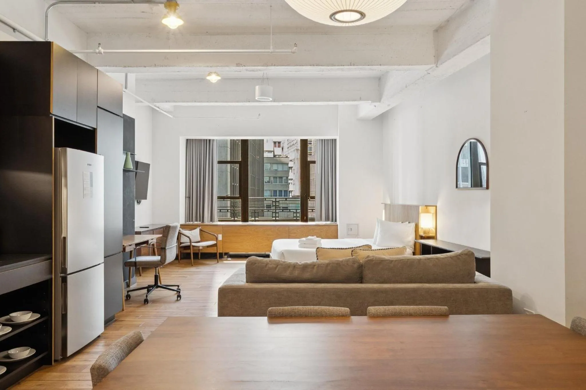 Photo of the whole room in Placemakr Wall Street