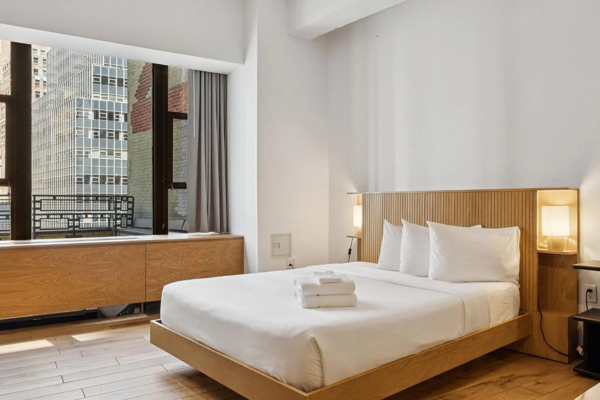 Bed in Placemakr Wall Street
