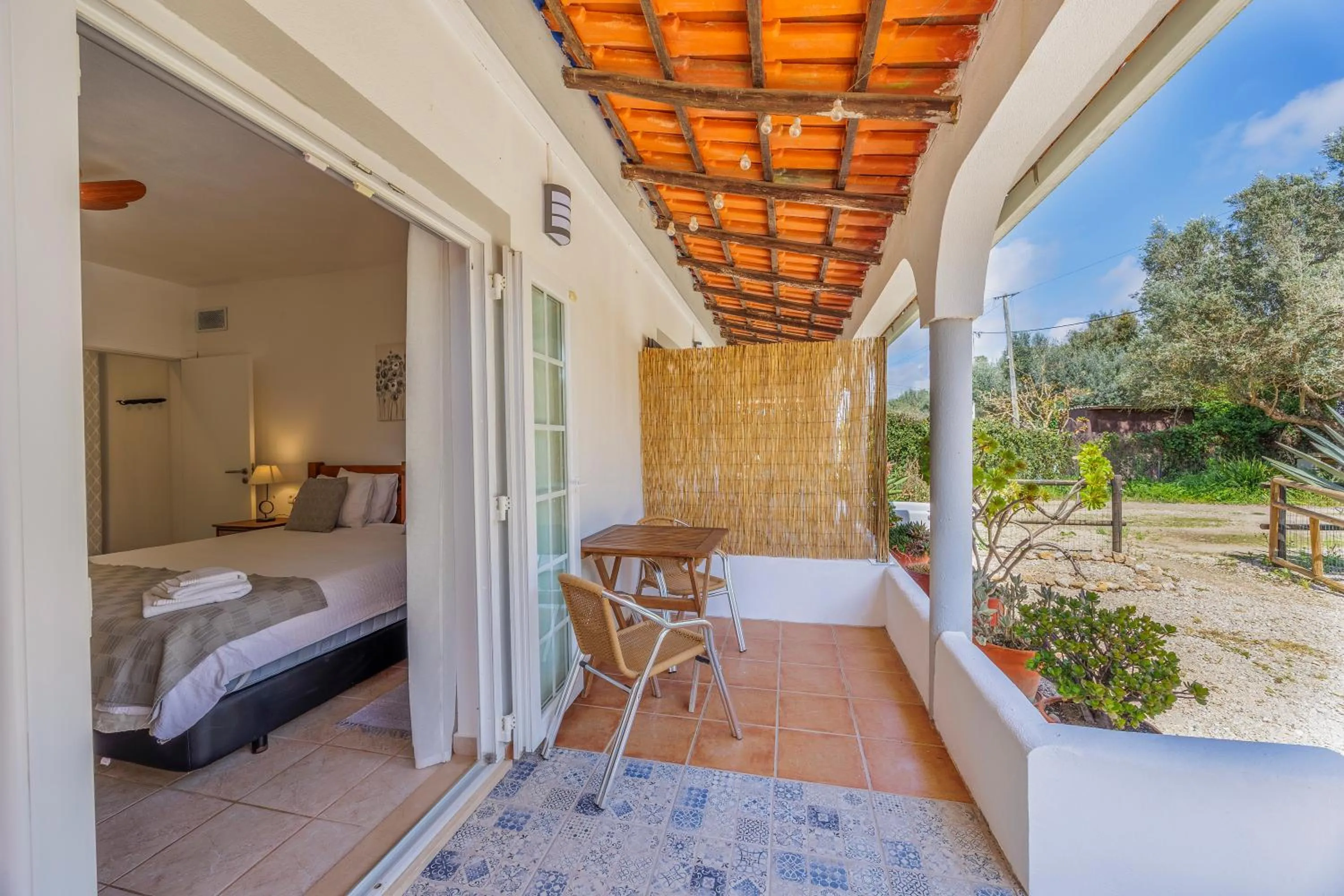 Patio, Bed in Casa Jardim Oasis