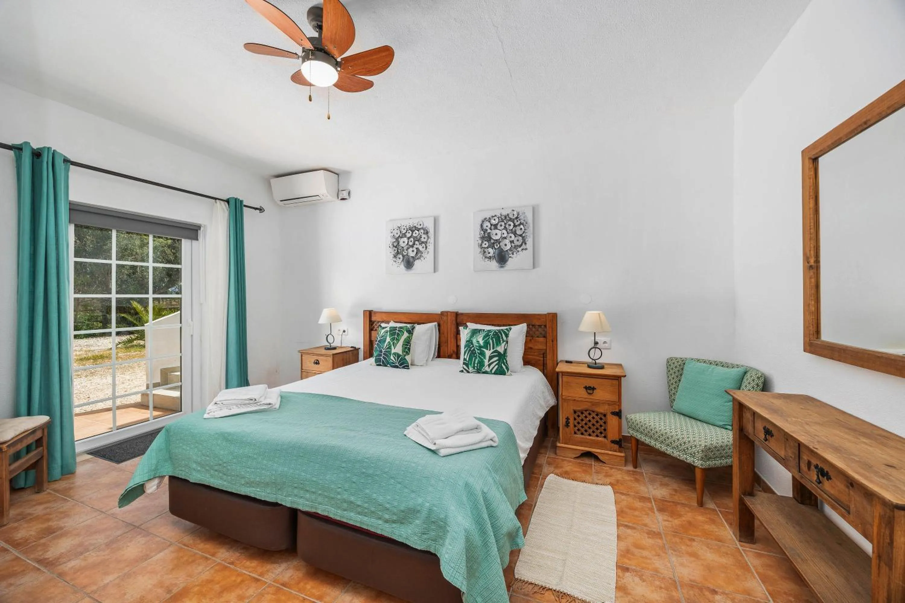 Bed in Casa Jardim Oasis