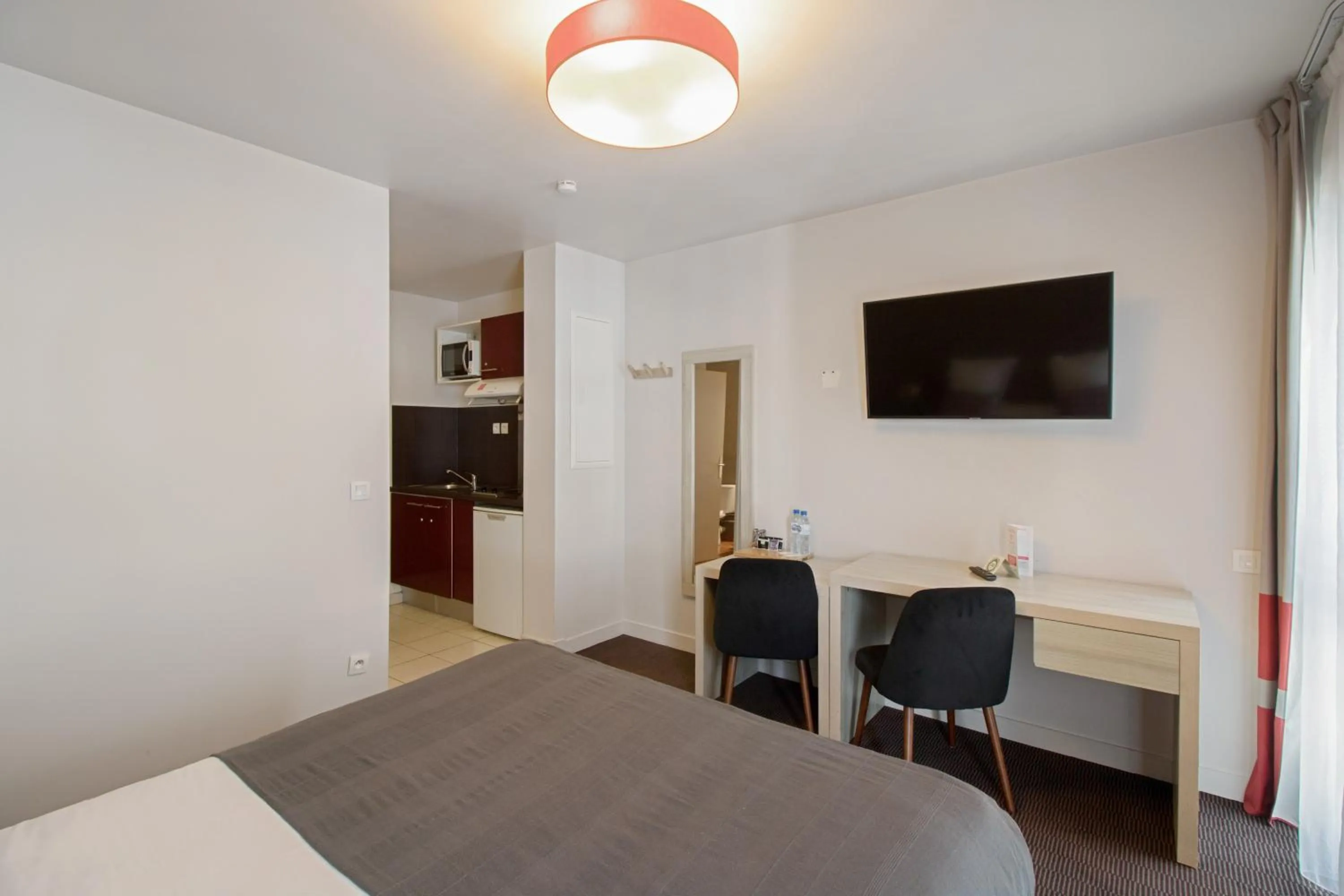 Photo of the whole room, Bed in Appart’City Confort Paris Villejuif