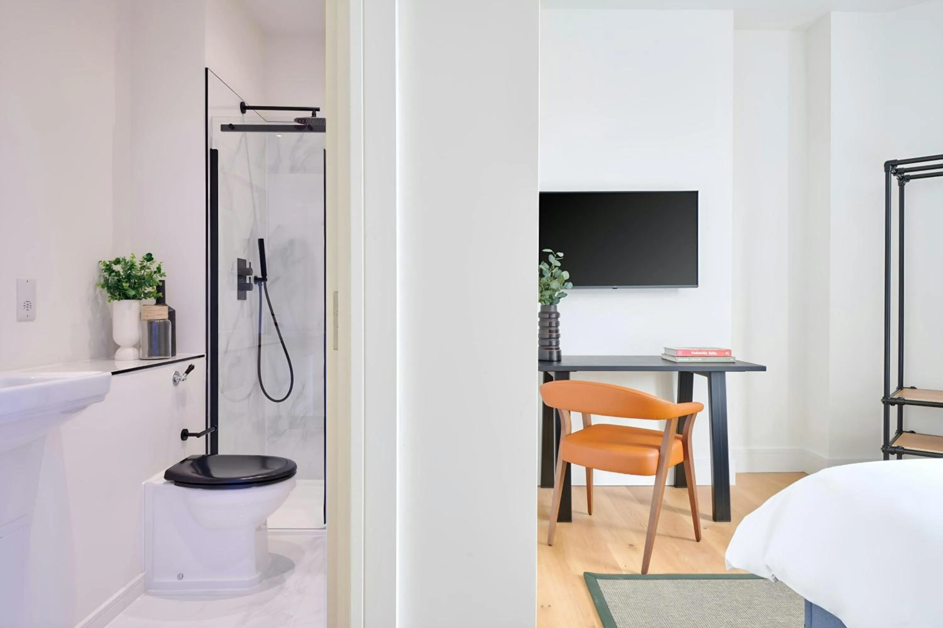 Bedroom, Bed in The Prince Hotel Vauxhall, Sonder by Marriott Bonvoy