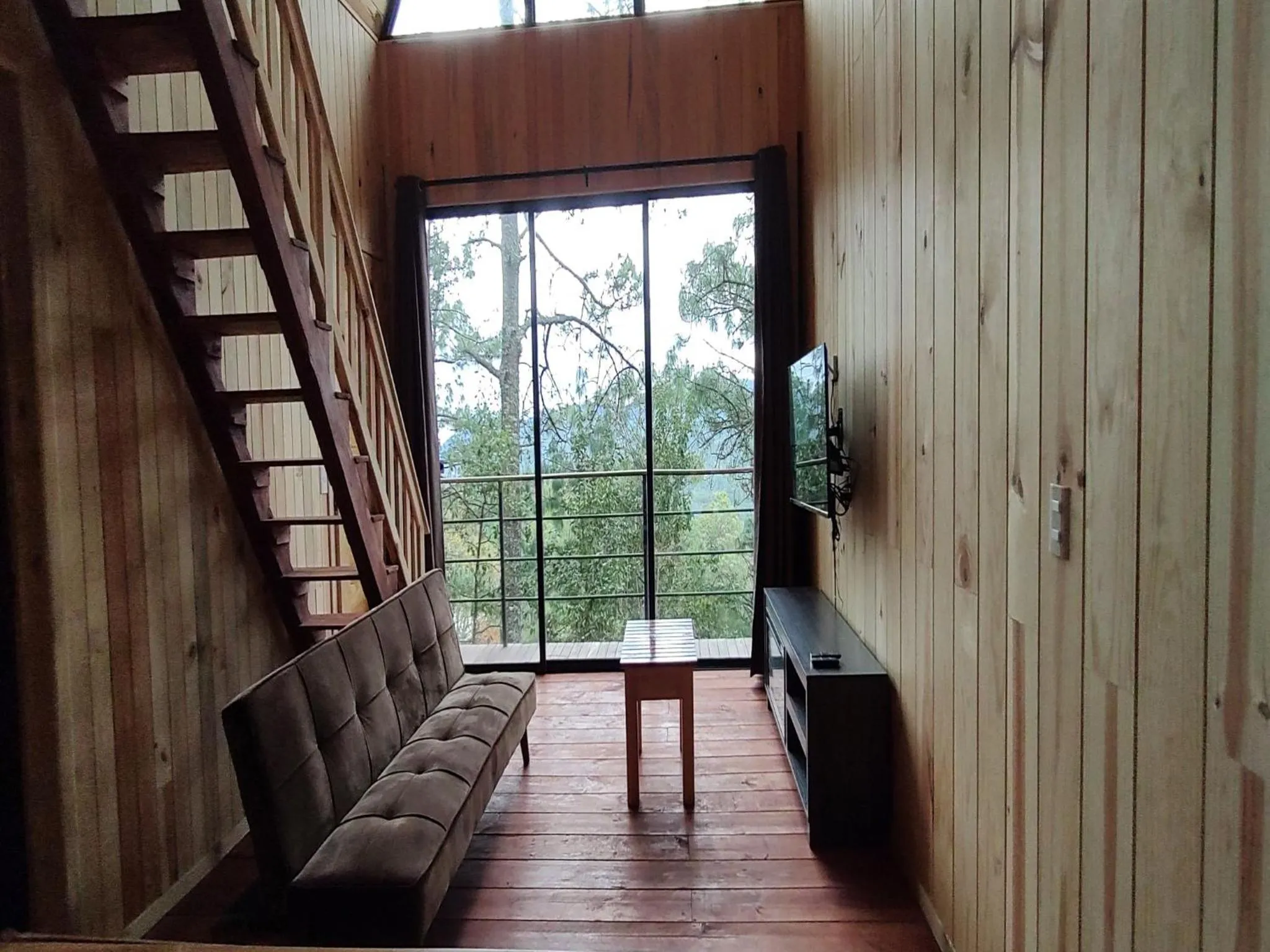 Alto de la Sierra by Rotamundos