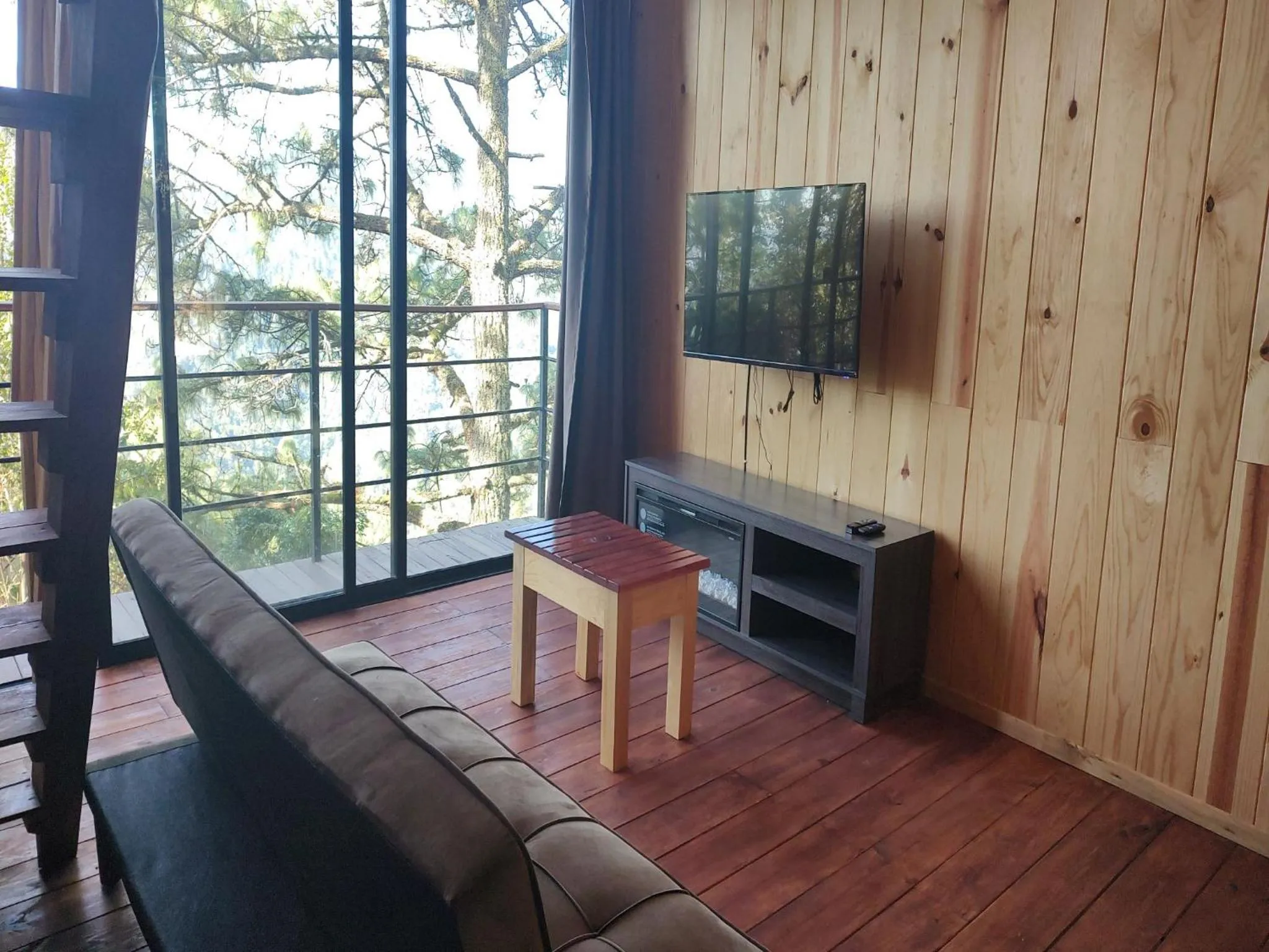 Alto de la Sierra by Rotamundos