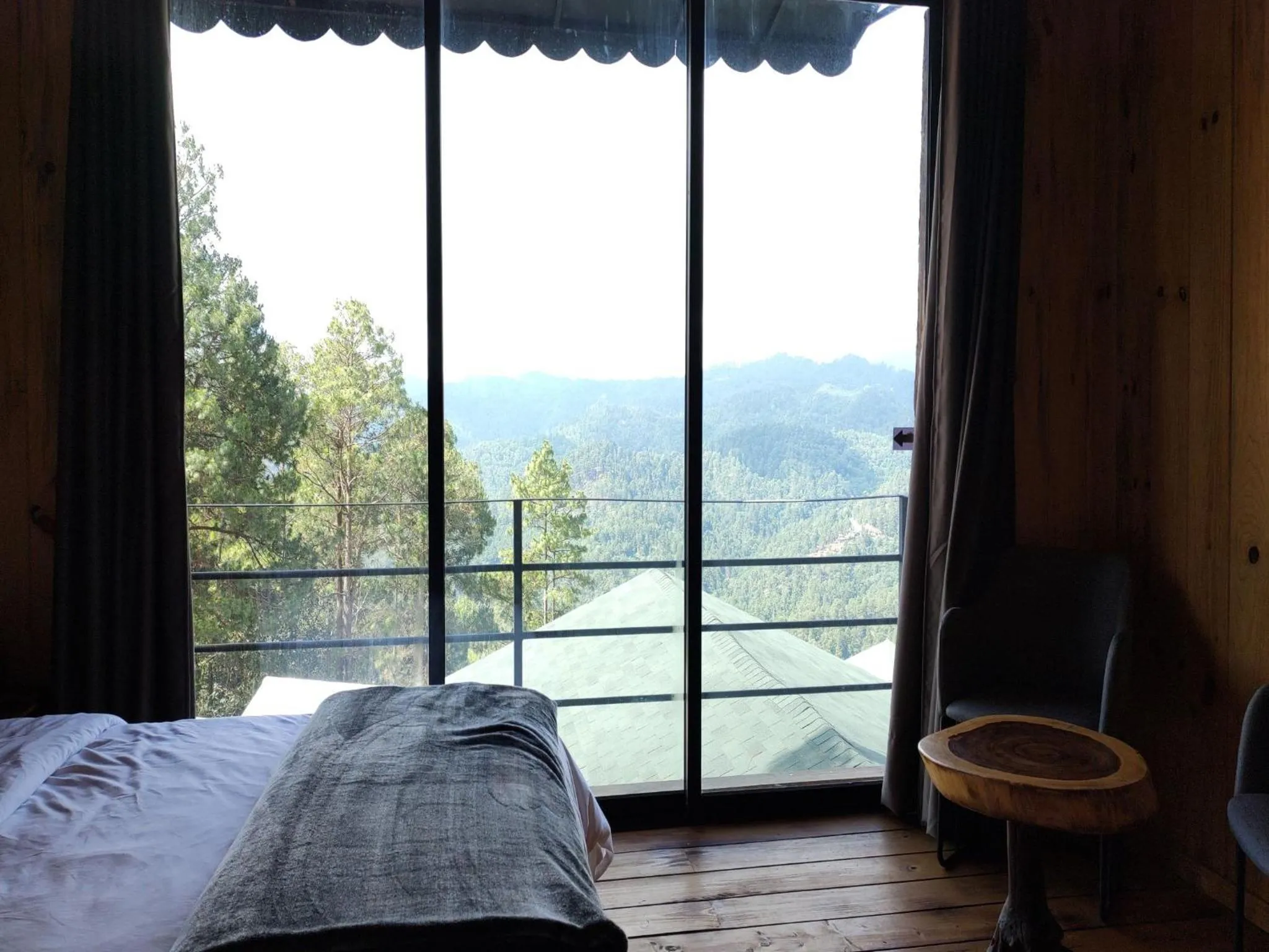 Alto de la Sierra by Rotamundos