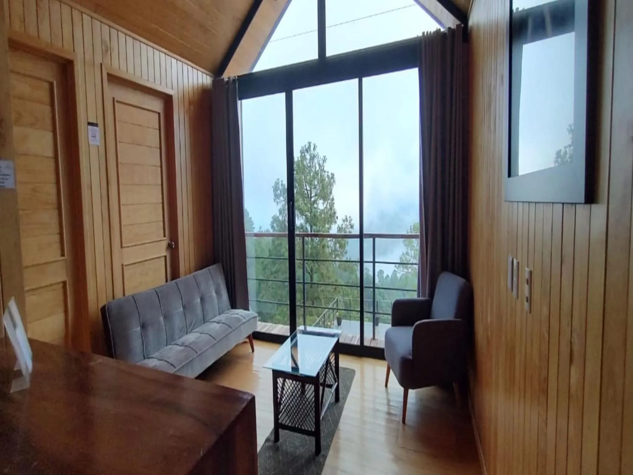 Alto de la Sierra by Rotamundos